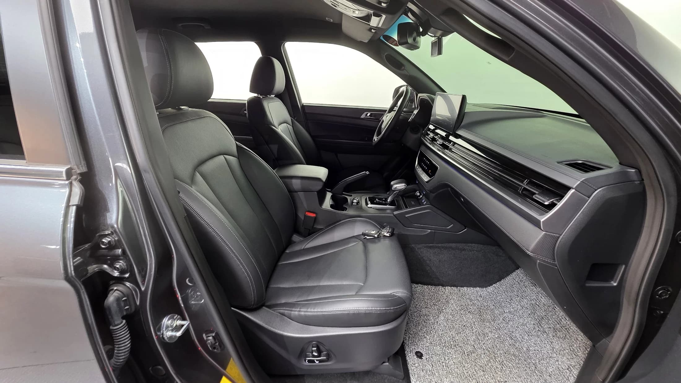 SsangYong Rexton Diesel 2.2 4WD Culman Noblesse, 2023 г. 27968 км. — фото 10