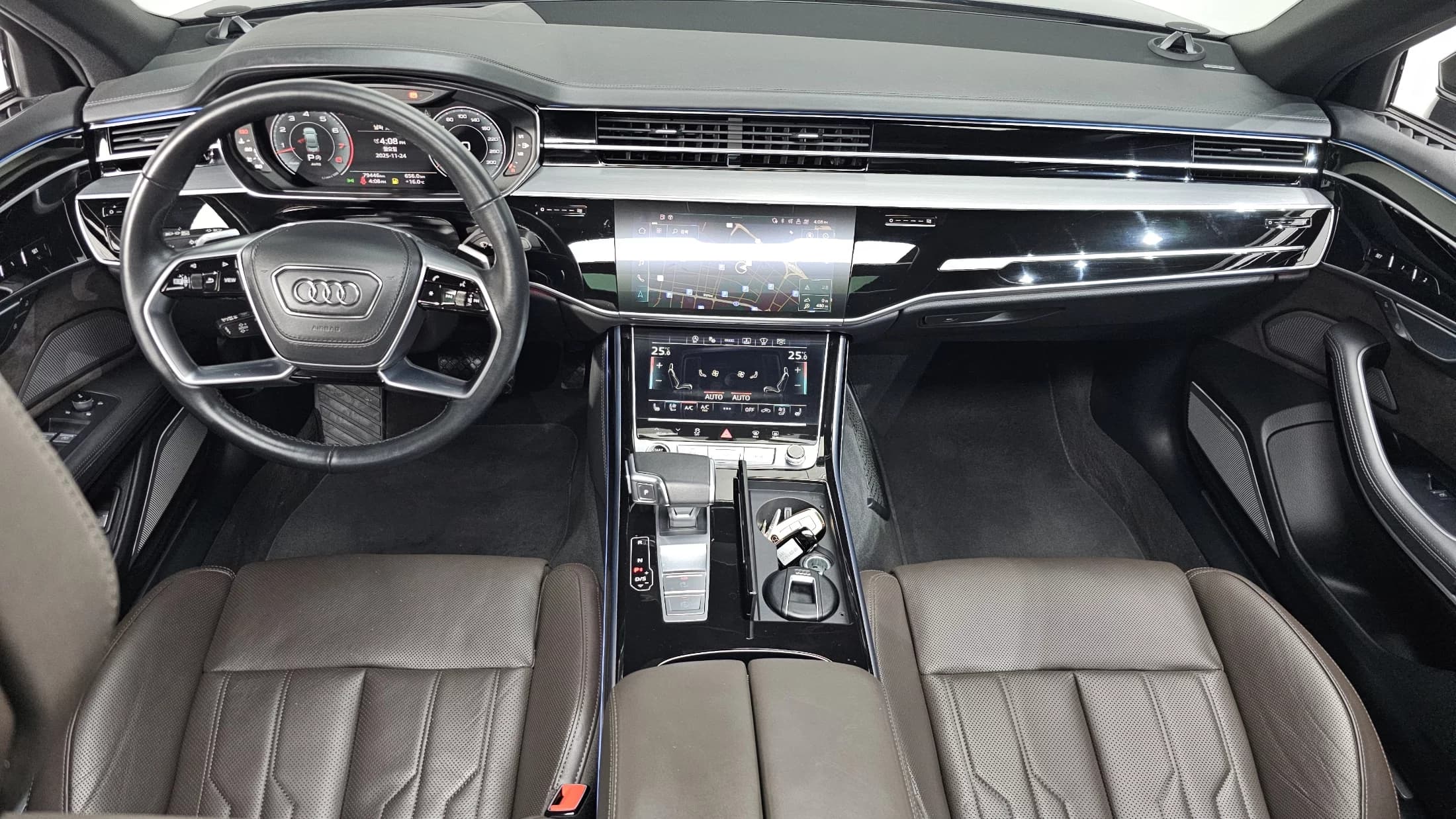 Audi A8 55 TFSI Quattro LWB, 2021 г. 79465 км. — фото 12