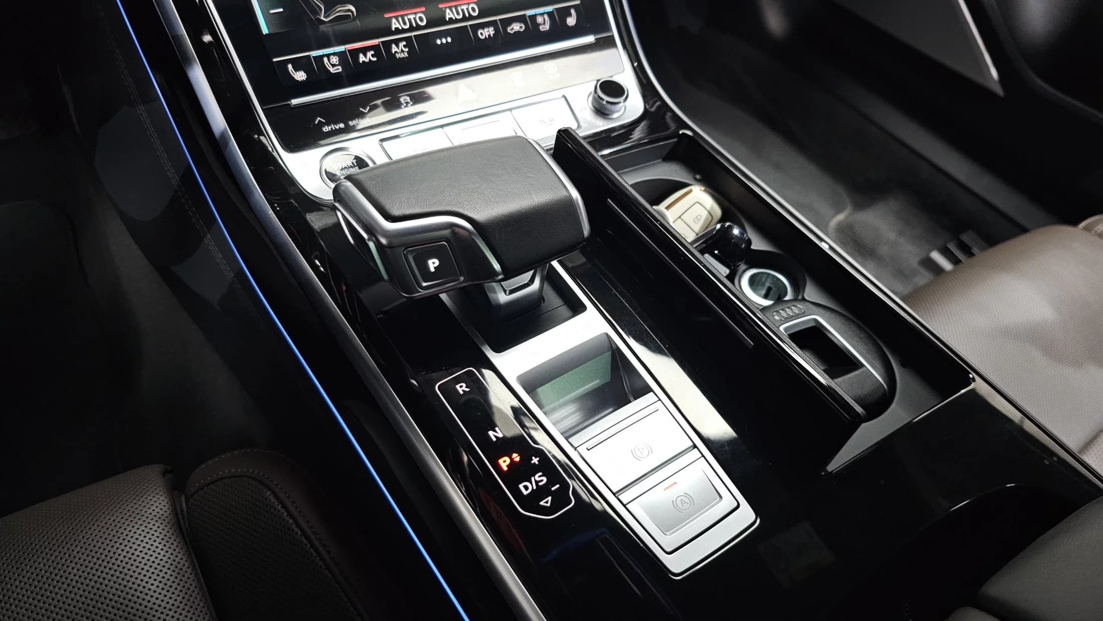 Audi A8 55 TFSI Quattro LWB, 2021 г. 79465 км. — фото 16