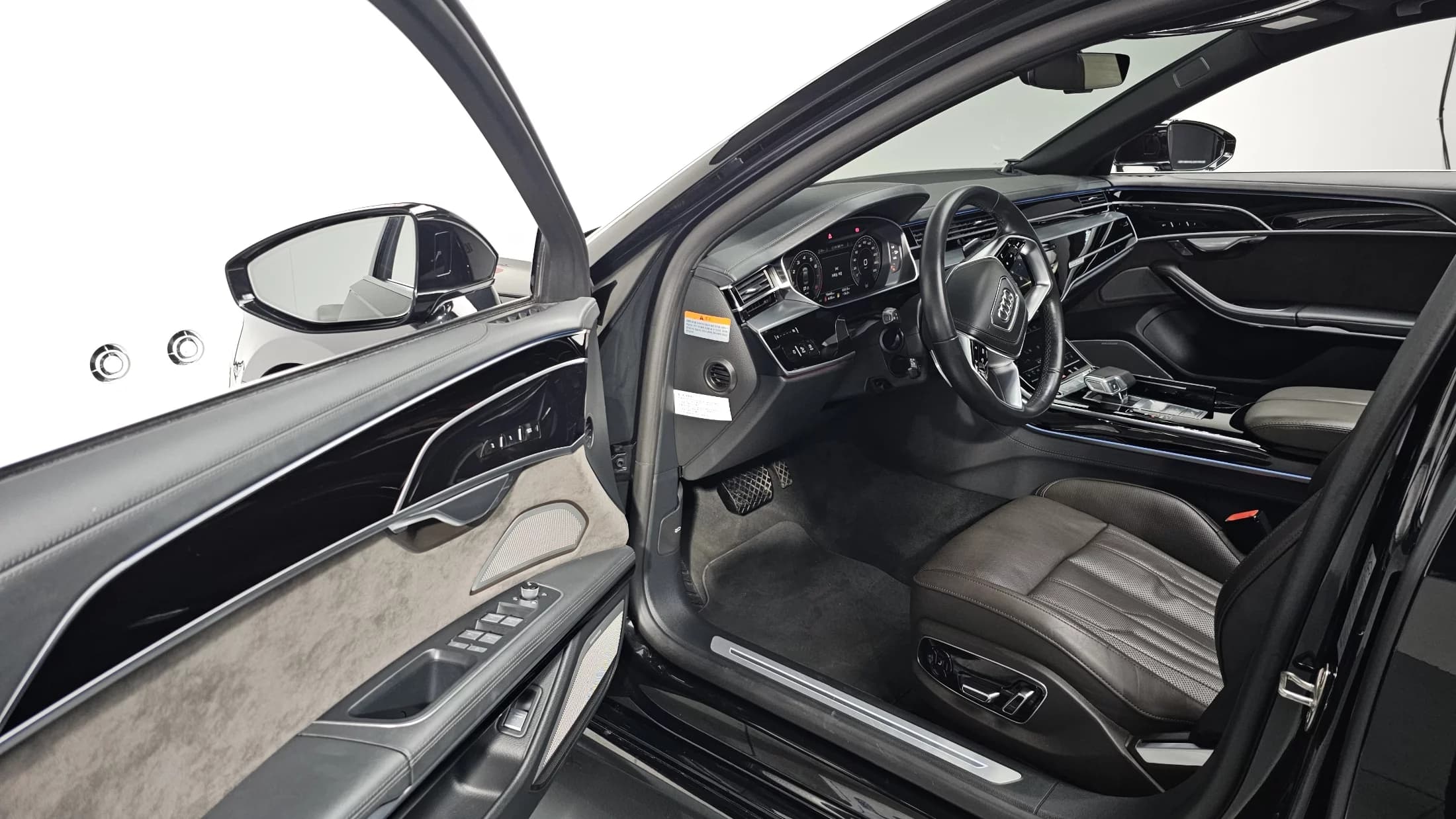 Audi A8 55 TFSI Quattro LWB, 2021 г. 79465 км. — фото 20