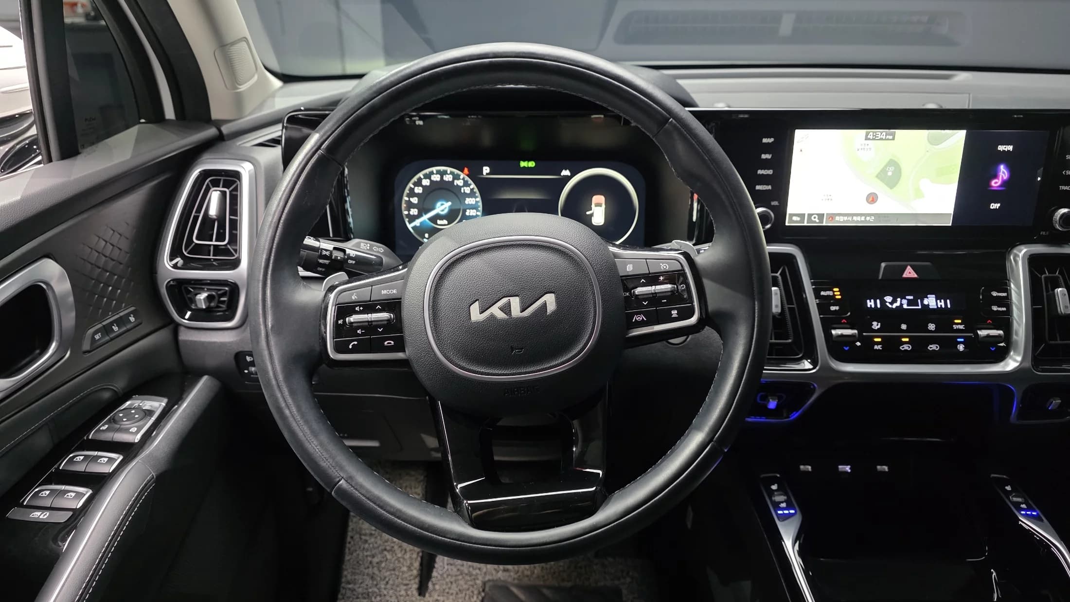 Kia Sorento Diesel 2.2 2WD Noblesse, 2023 г. 33595 км. — фото 13