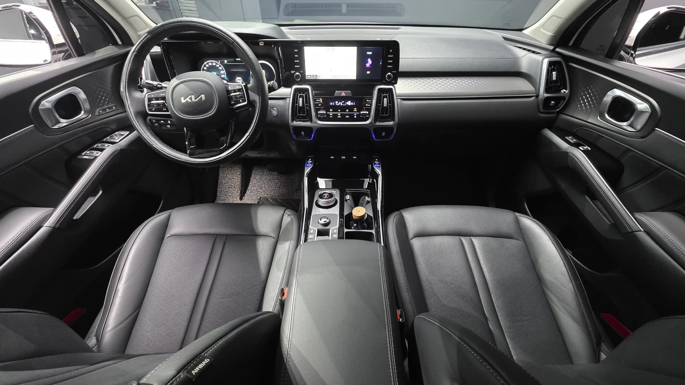 Kia Sorento Diesel 2.2 2WD Noblesse, 2023 г. 33595 км. — фото 7