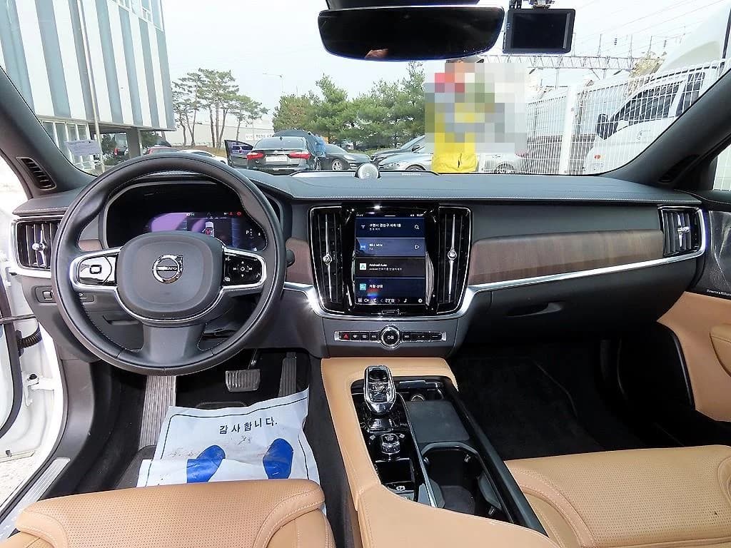 Volvo S90 B6 AWD Inscription, 2022 г. 99926 км. — фото 7