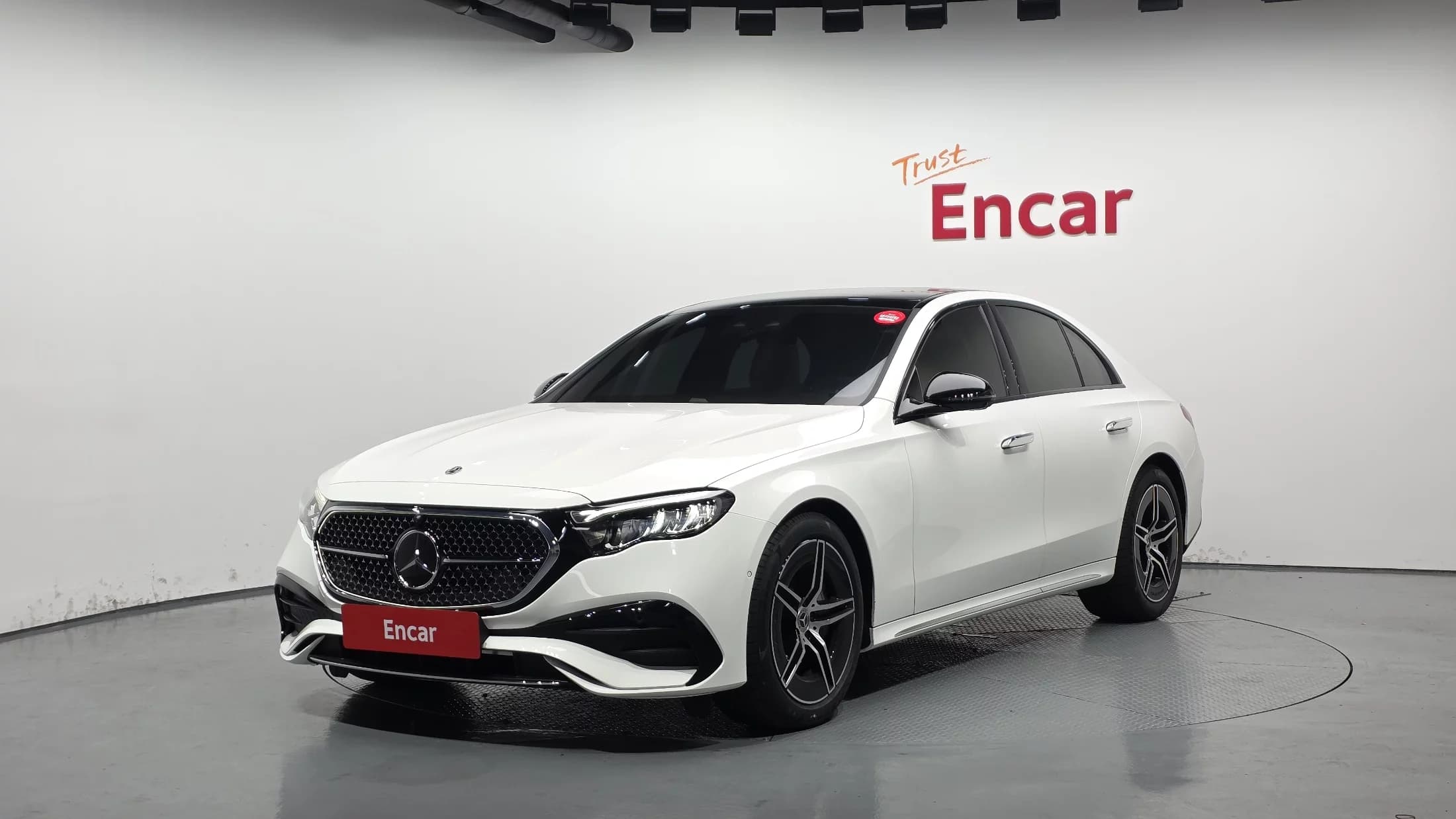 Mercedes-Benz E-Class E200 Avantgarde, 2025 г. 515 км.