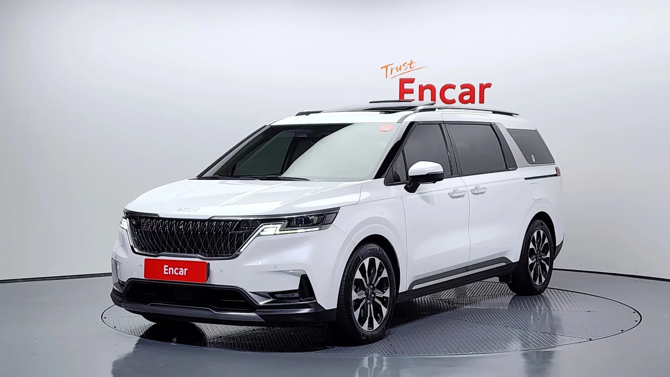 Kia Carnival 9-Seater Signature, 2021 г. 93606 км.