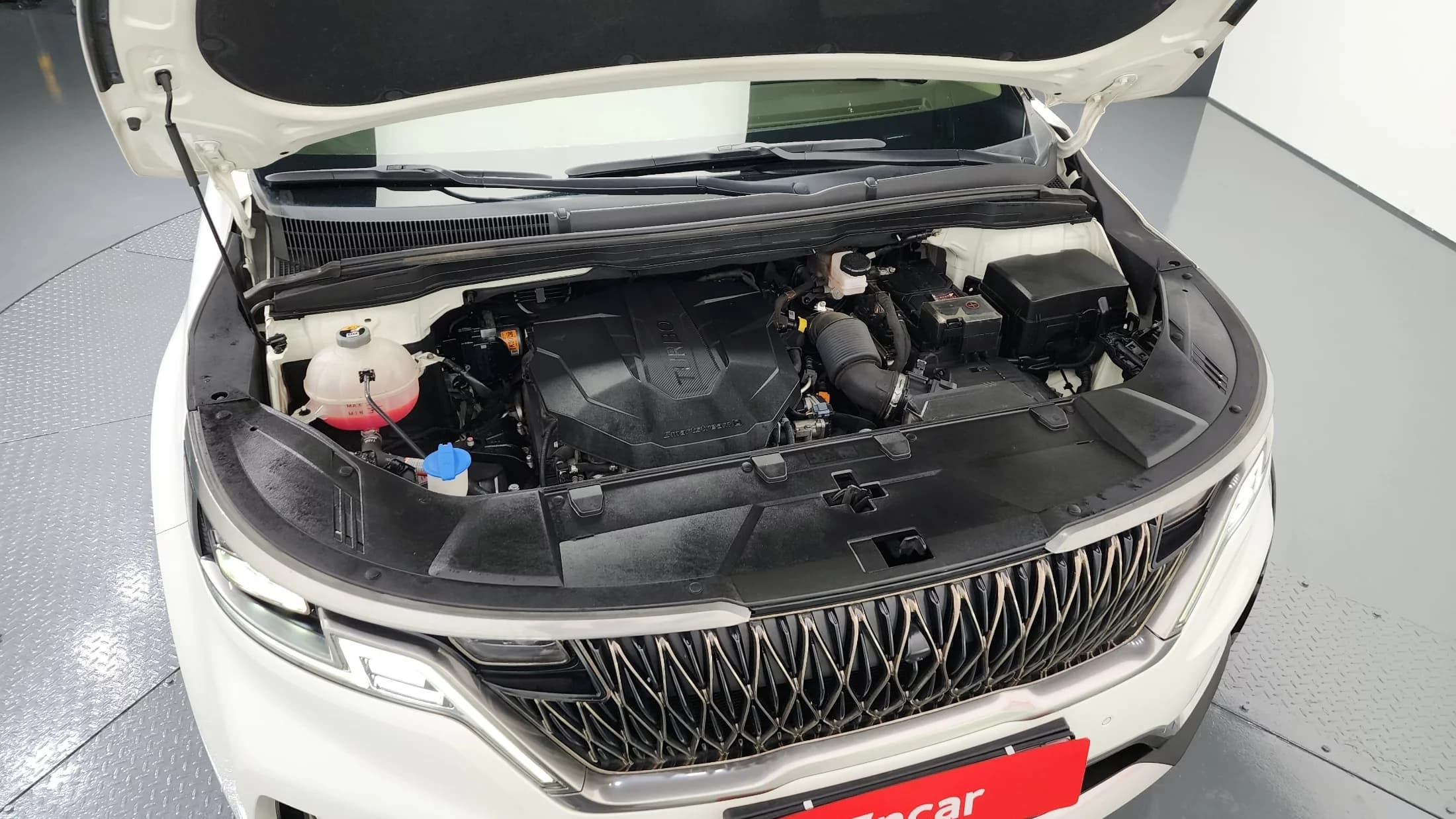 Kia Carnival 9-Seater Signature, 2021 г. 93606 км. — фото 6
