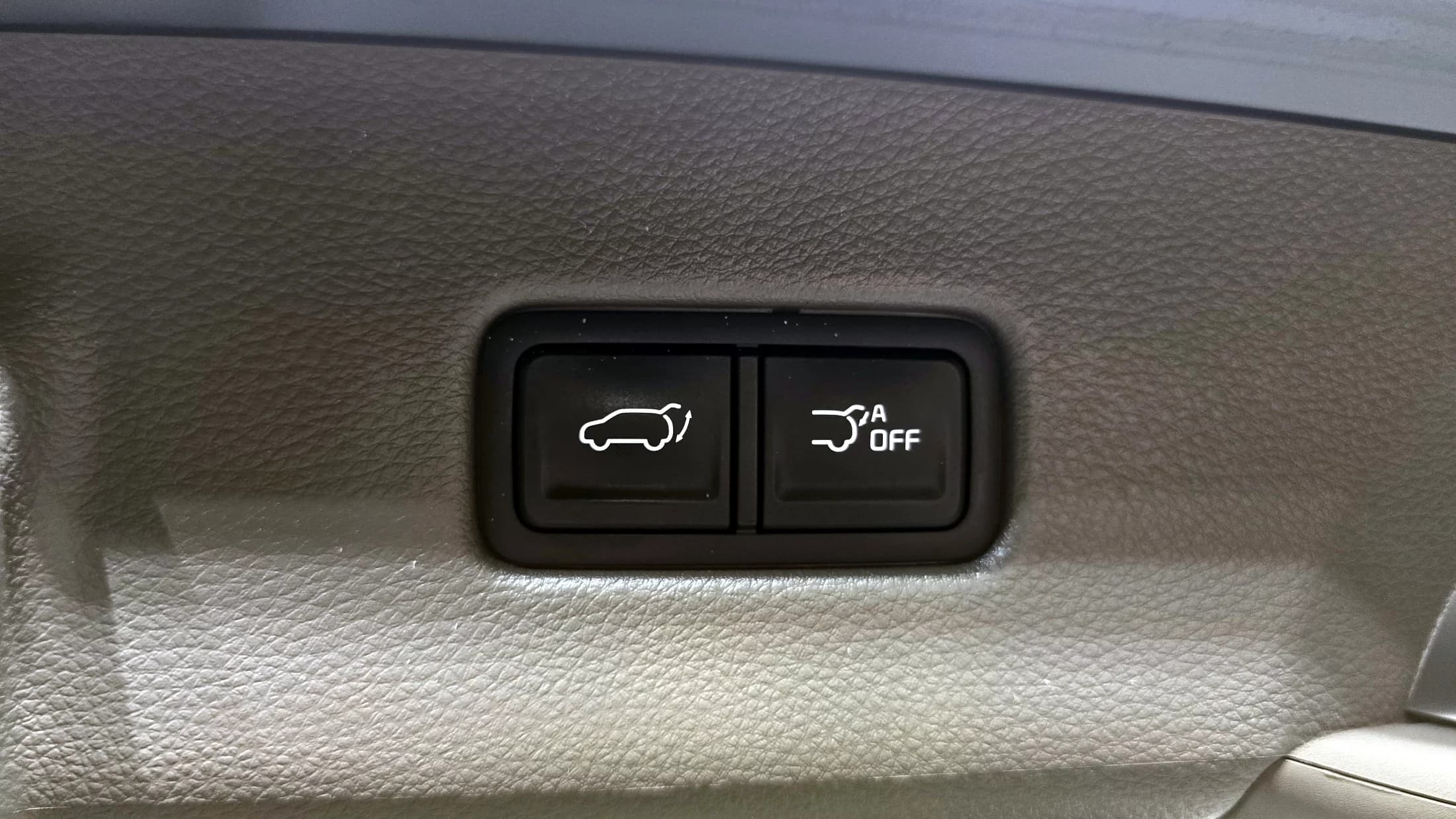 Kia Carnival Gasoline 9-Seater Hi-Limousine Signature, 2022 г. 45193 км. — фото 20
