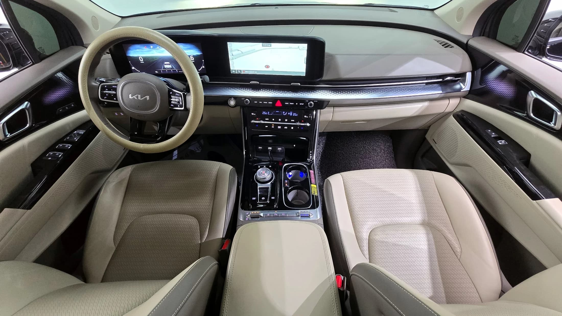 Kia Carnival Gasoline 9-Seater Hi-Limousine Signature, 2022 г. 45193 км. — фото 7