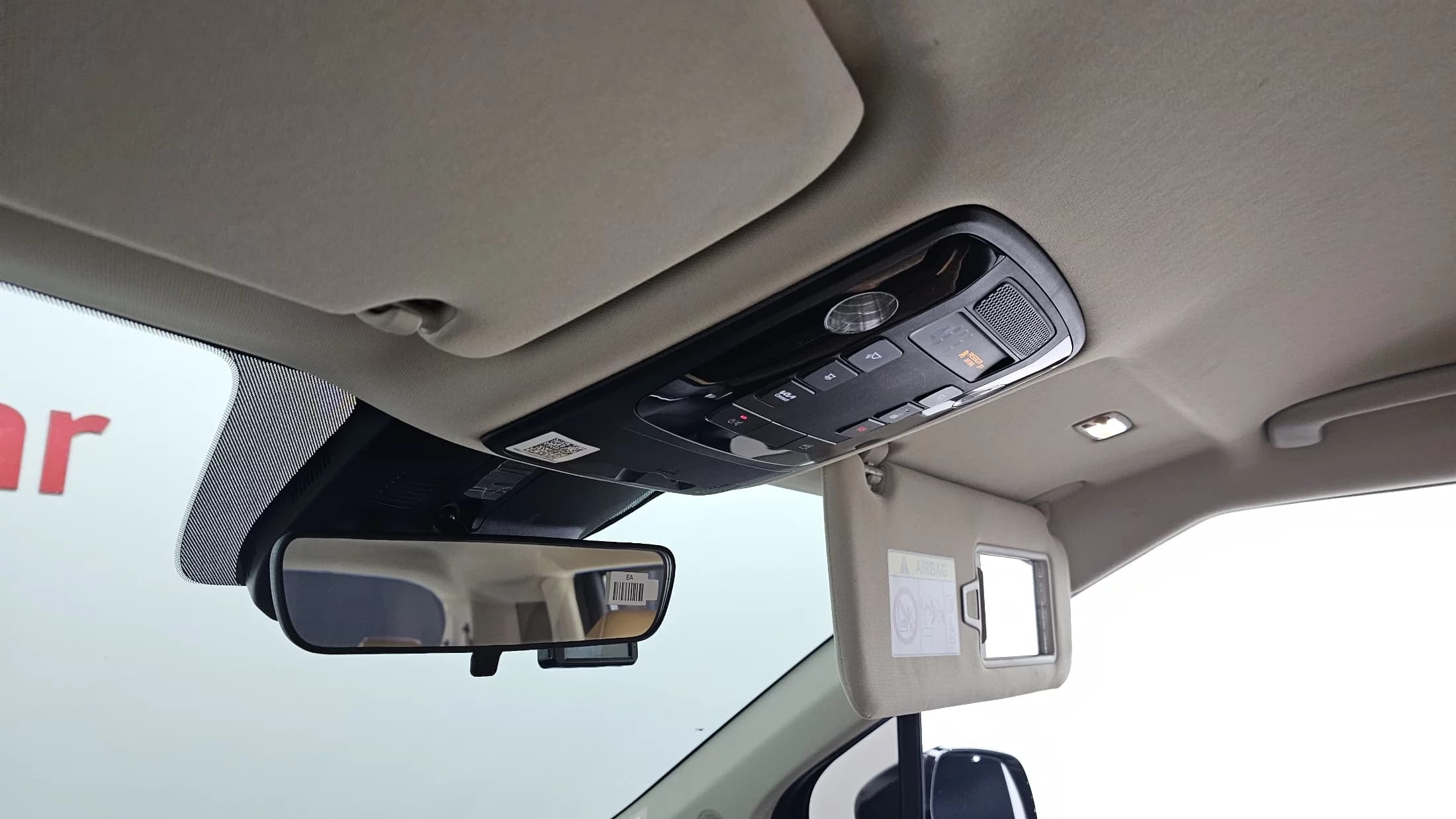Kia Carnival 9-Seater Prestige, 2021 г. 120608 км. — фото 20