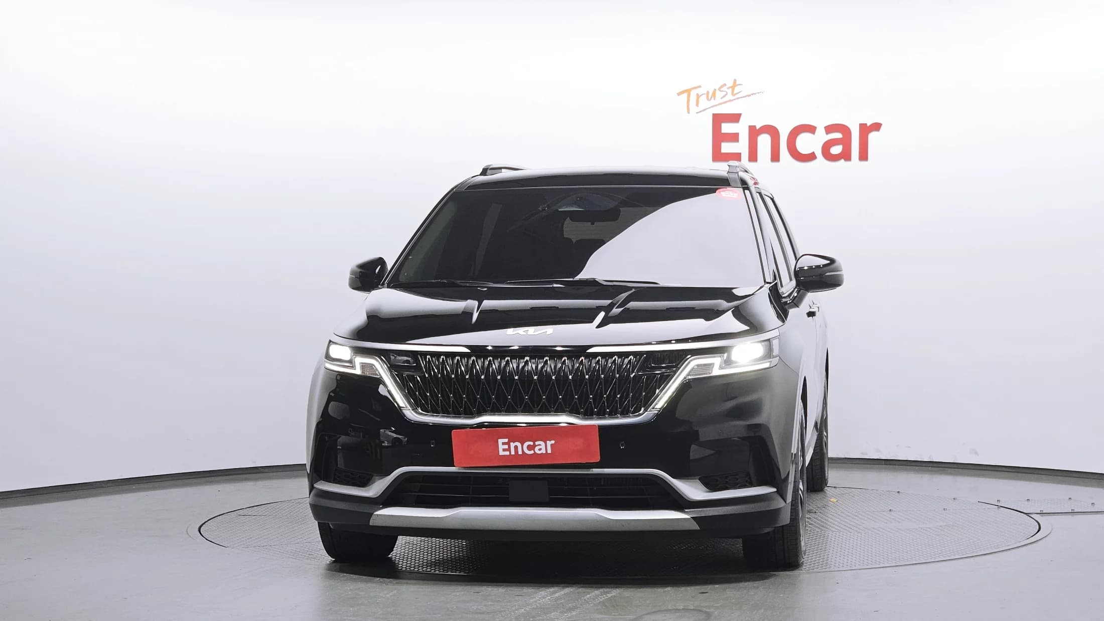 Kia Carnival 9-Seater Prestige, 2021 г. 120608 км. — фото 3