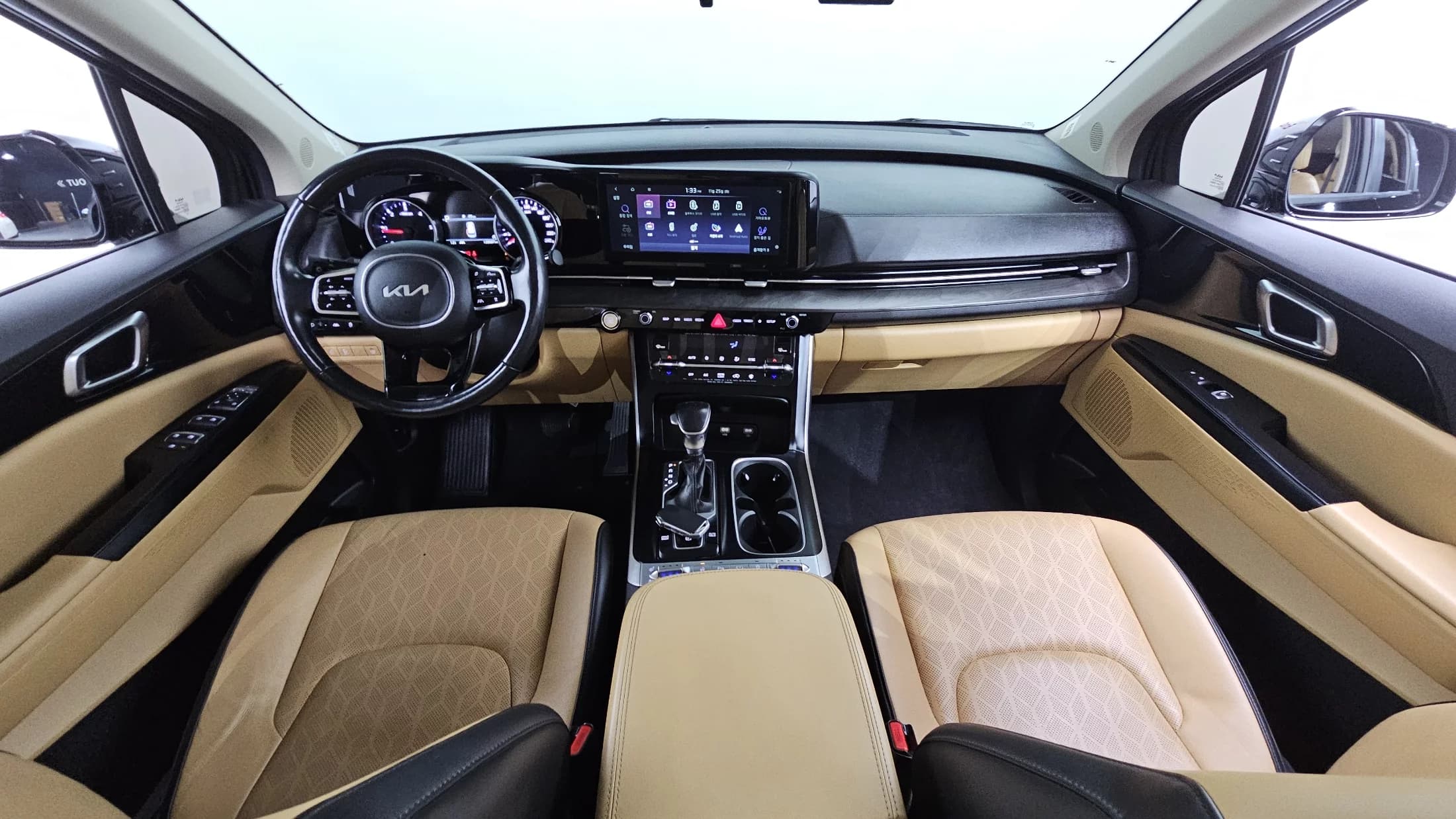 Kia Carnival 9-Seater Prestige, 2021 г. 120608 км. — фото 7