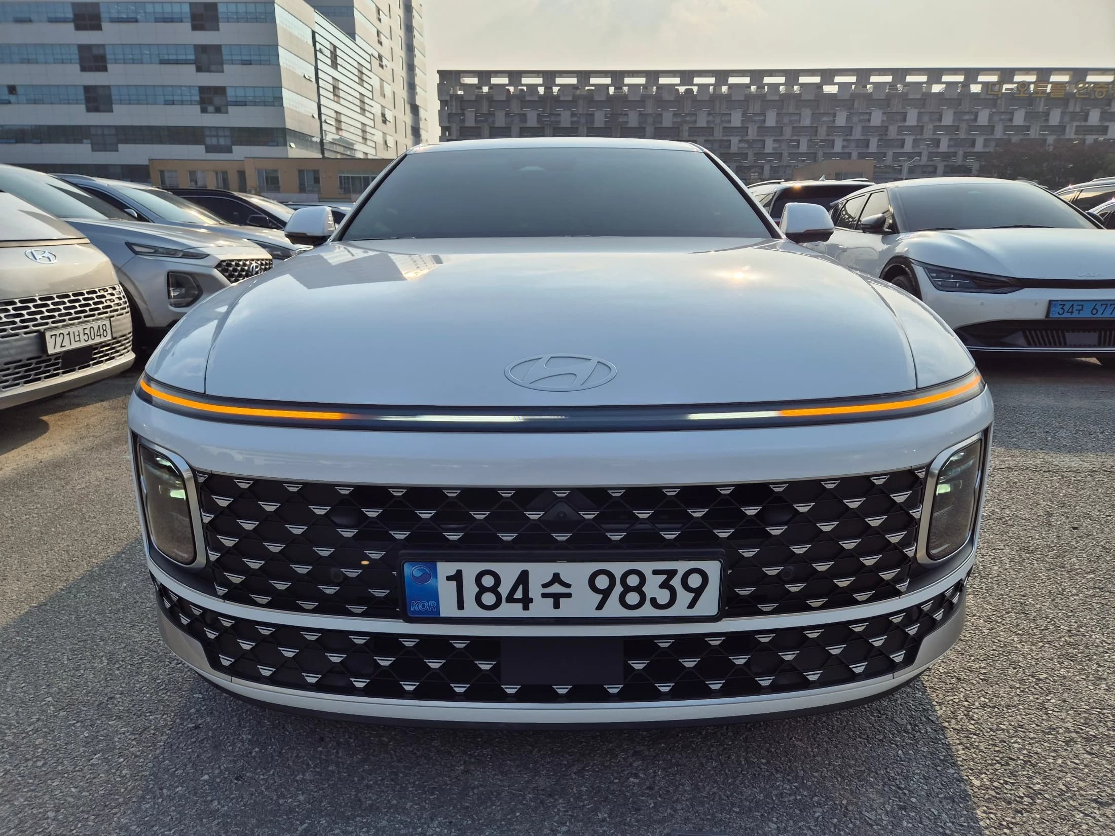 Hyundai Grandeur 2,5 Gasoline 2WD Exclusive, 2024 г. 9560 км.