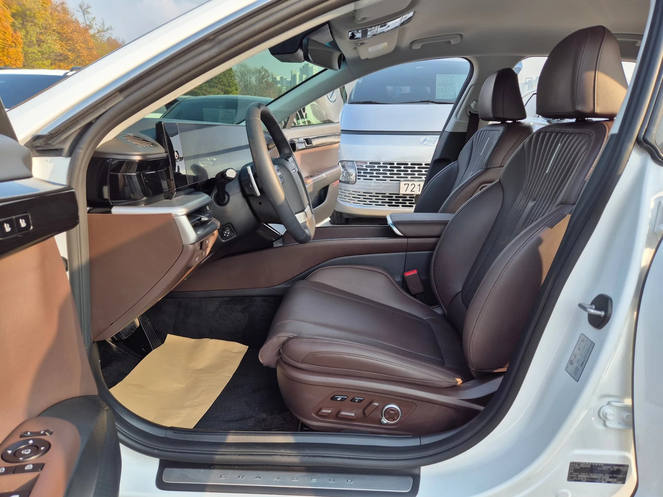 Hyundai Grandeur 2,5 Gasoline 2WD Exclusive, 2024 г. 9560 км. — фото 7