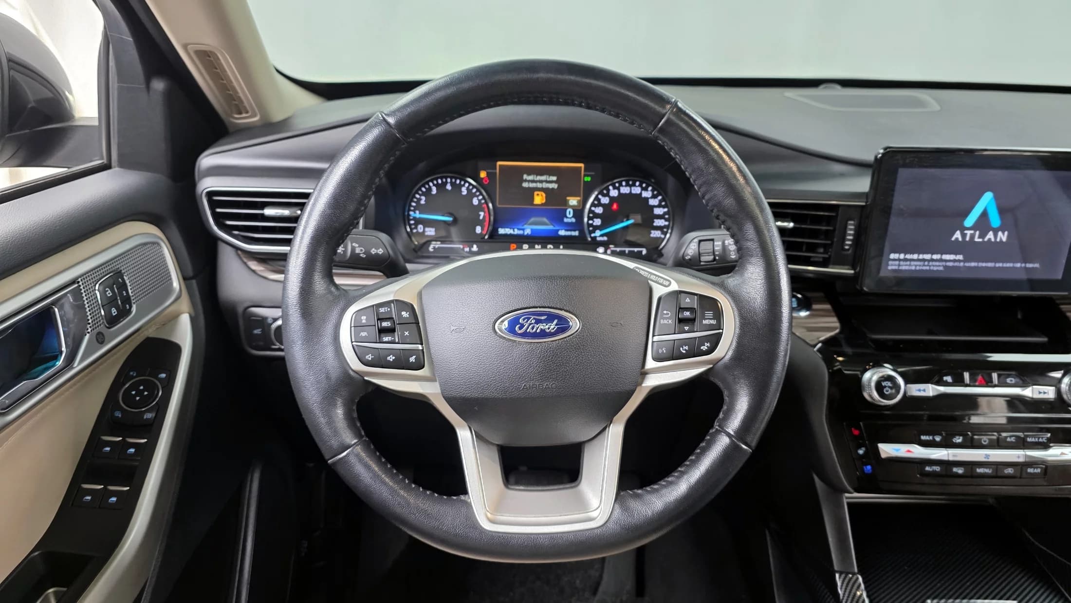 Ford EXPLORER 2.3 LimIted 4WD, 2021 г. 56739 км. — фото 13
