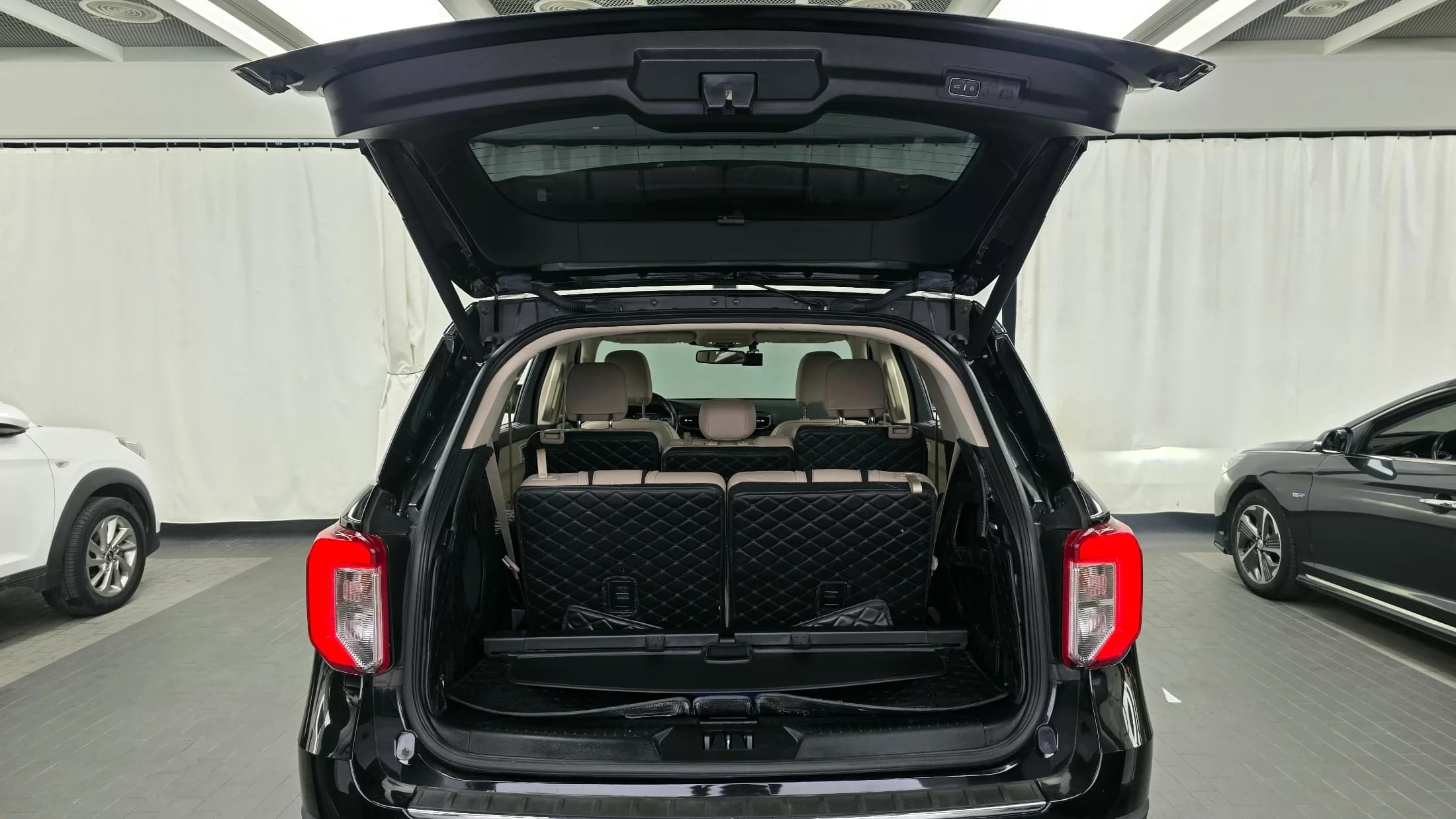 Ford EXPLORER 2.3 LimIted 4WD, 2021 г. 56739 км. — фото 20