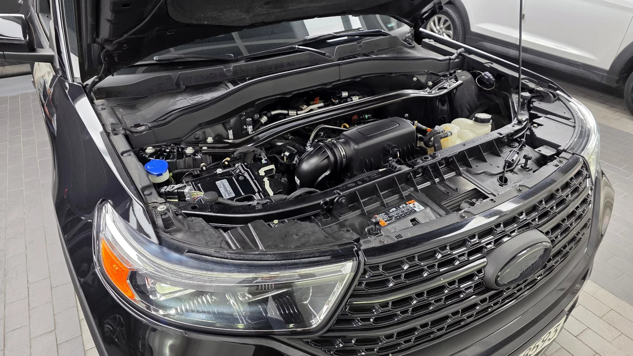Ford EXPLORER 2.3 LimIted 4WD, 2021 г. 56739 км. — фото 6