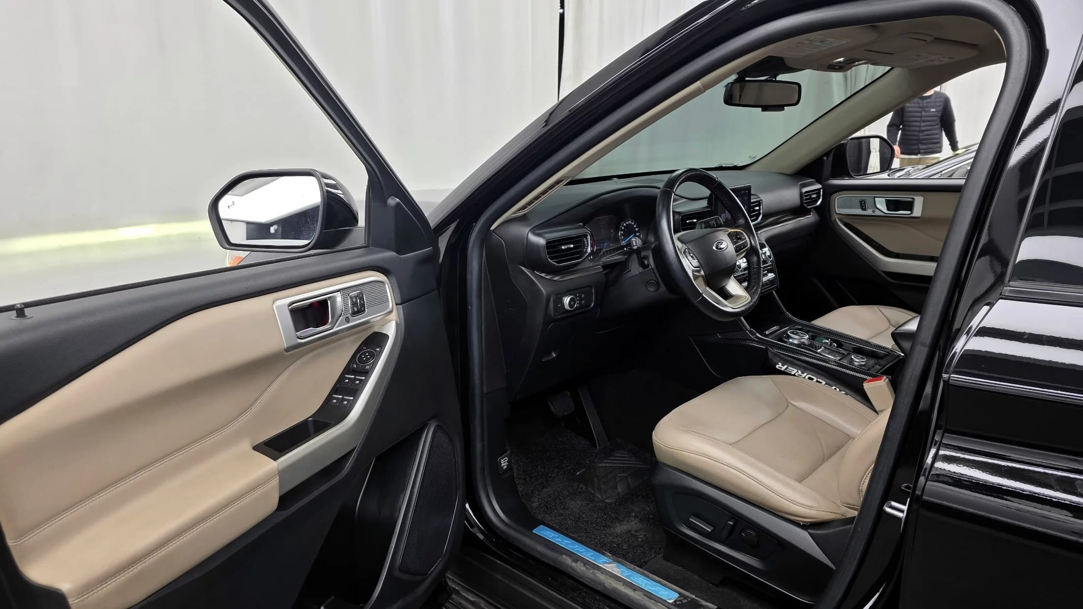 Ford EXPLORER 2.3 LimIted 4WD, 2021 г. 56739 км. — фото 10