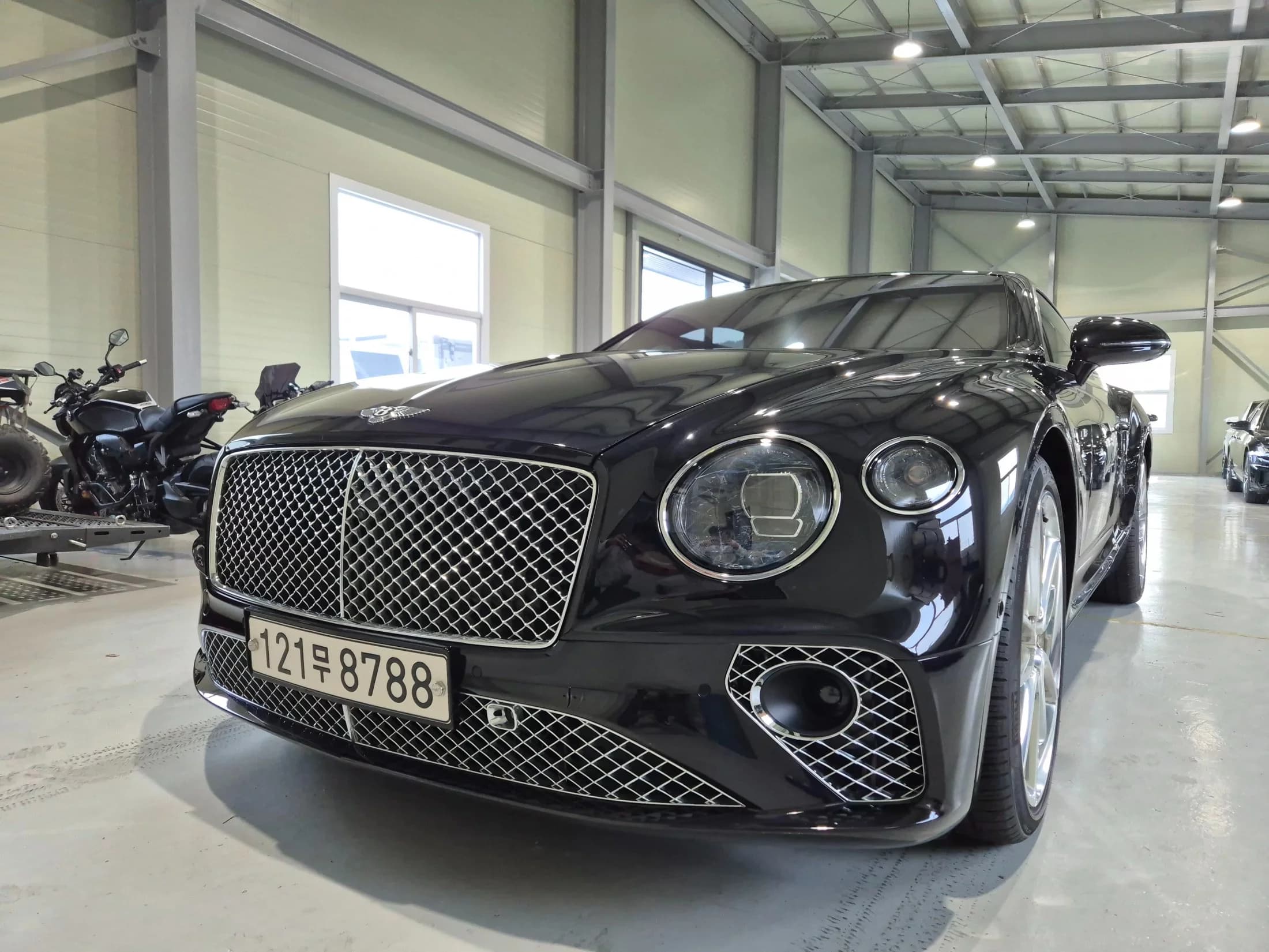 Bentley Continental GT 4.0 GT, 2022 г. 7560 км. — фото 3