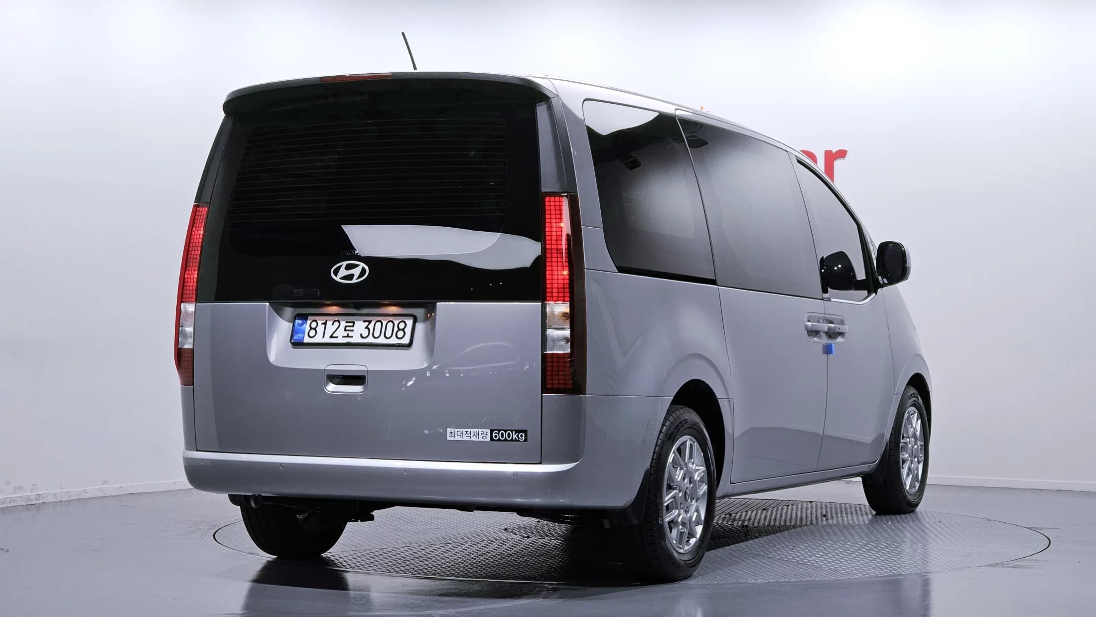 Hyundai Staria Cargo 5-Seater Modern, 2025 г. 13889 км. — фото 2