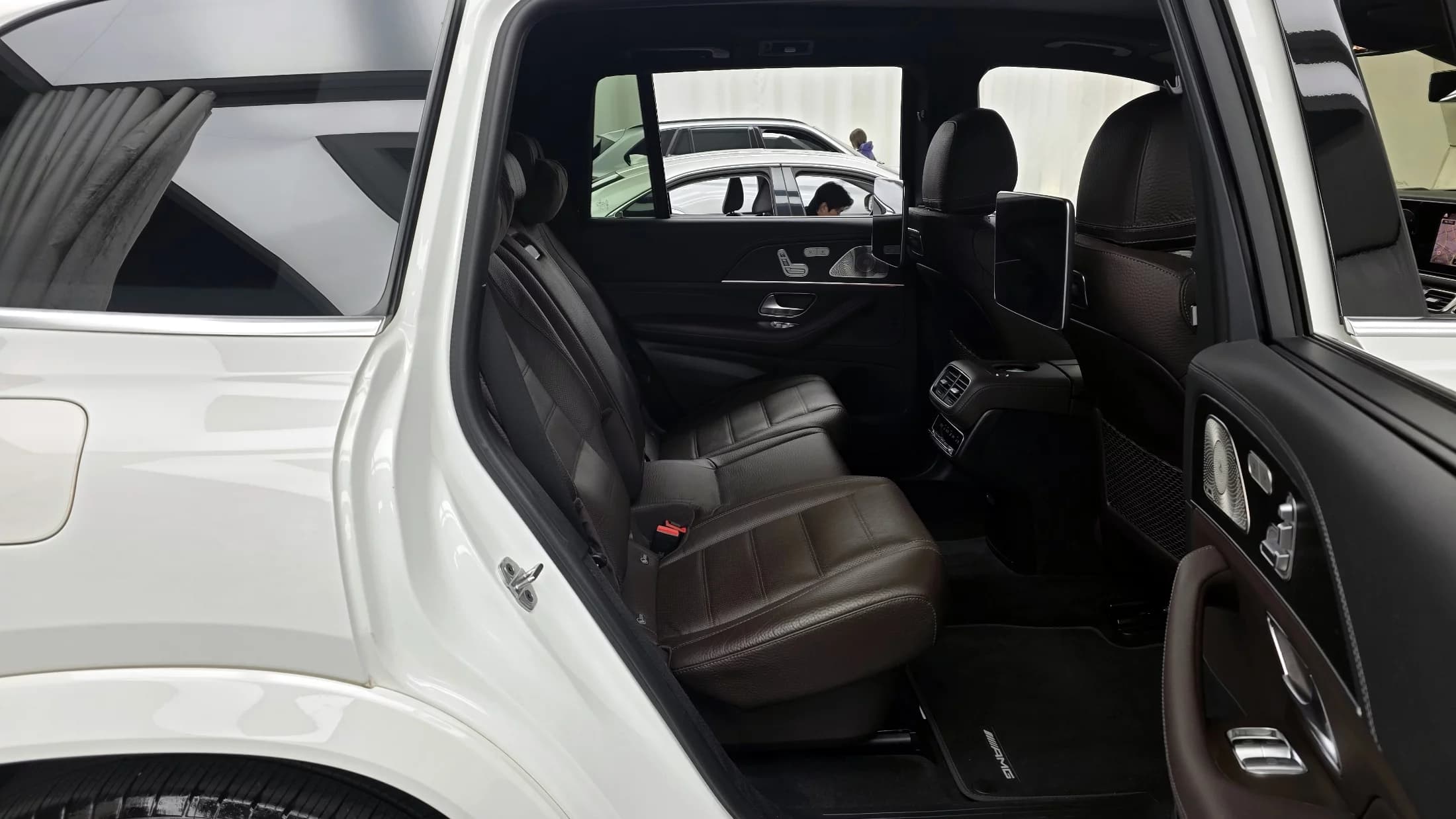 Mercedes-Benz GLS-Class GLS400d 4MATIC, 2023 г. 73481 км. — фото 12