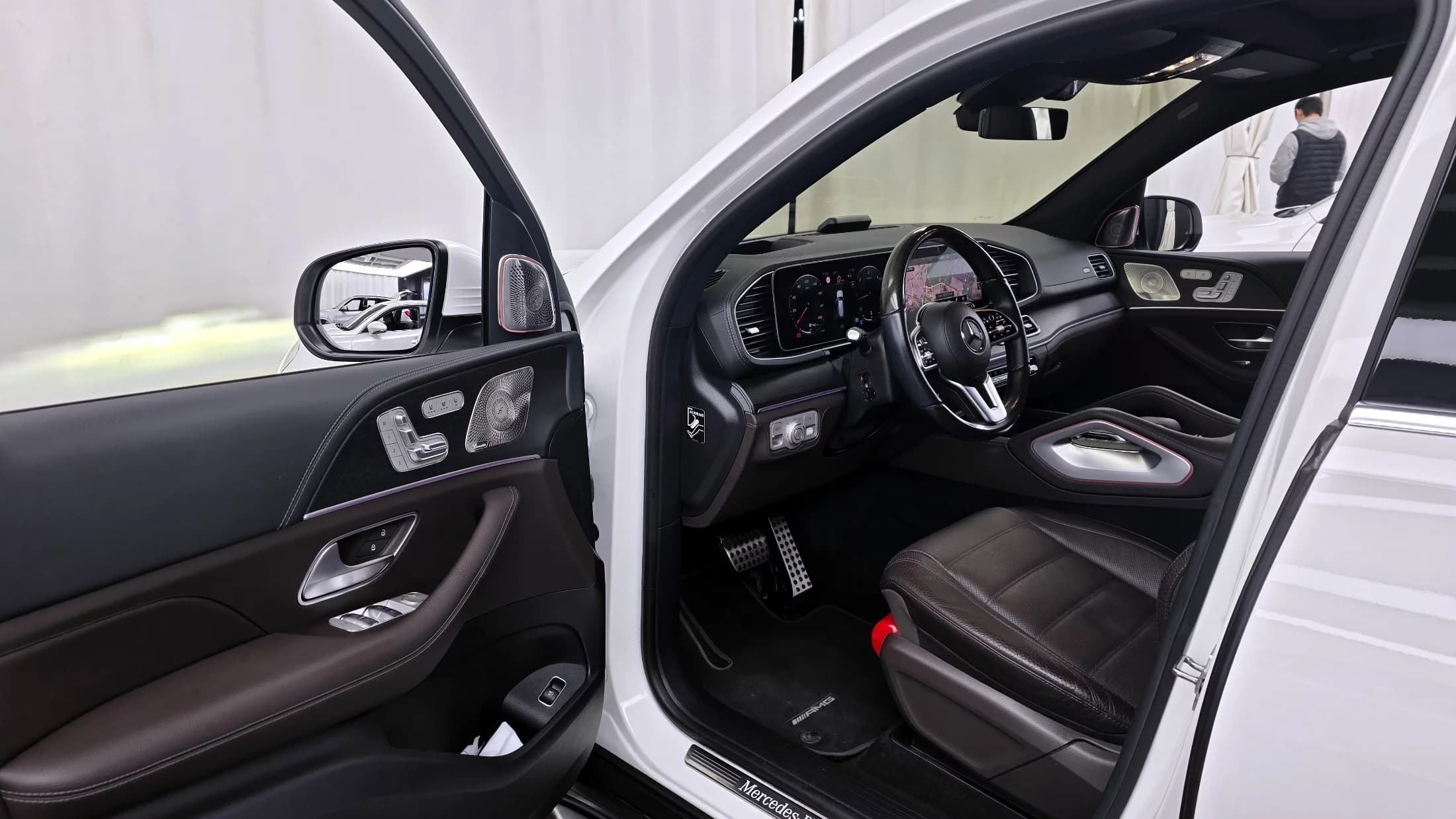 Mercedes-Benz GLS-Class GLS400d 4MATIC, 2023 г. 73481 км. — фото 10