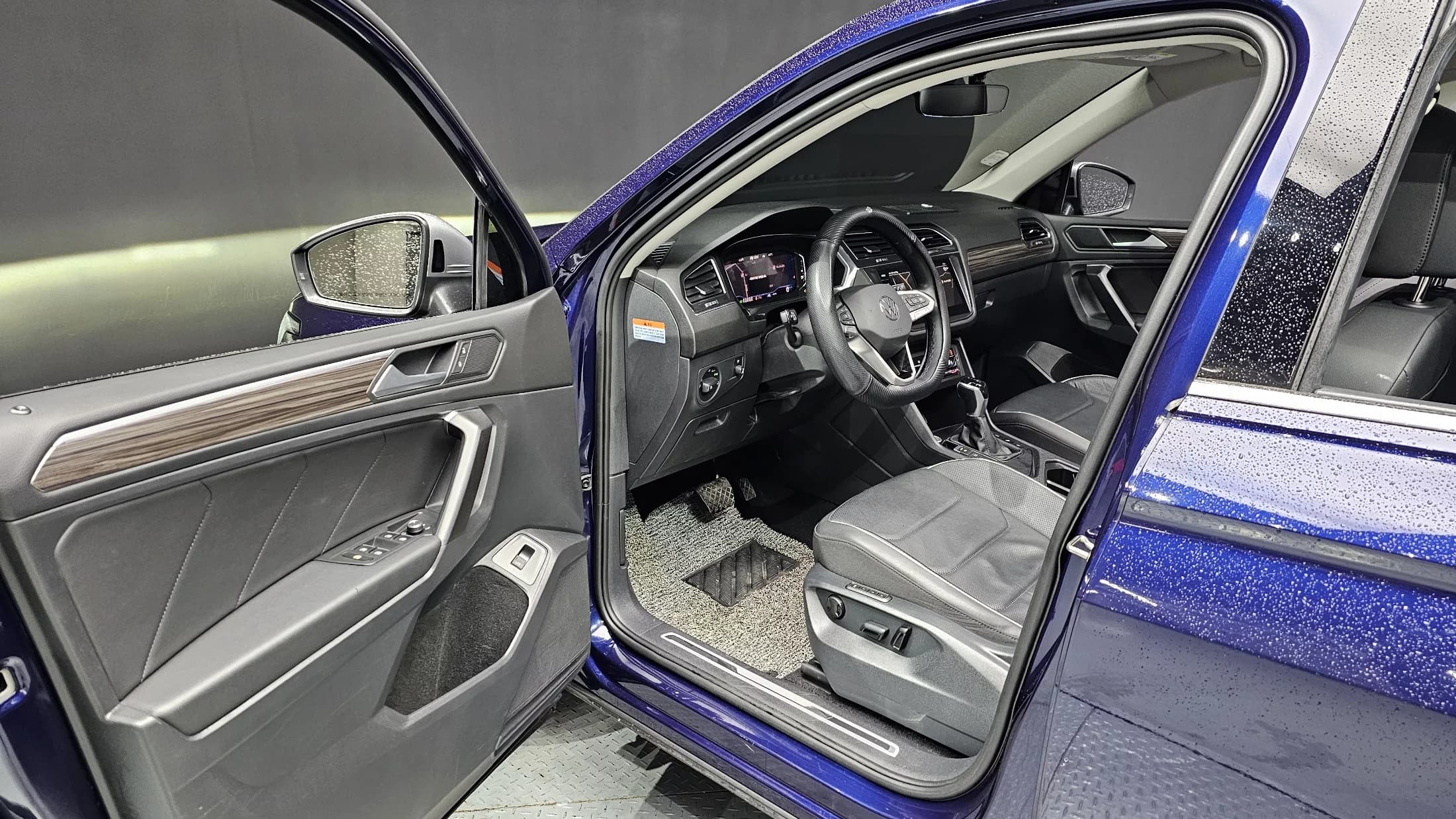 Volkswagen TIGUAN 2.0 TSI Prestige, 2023 г. 24944 км. — фото 11