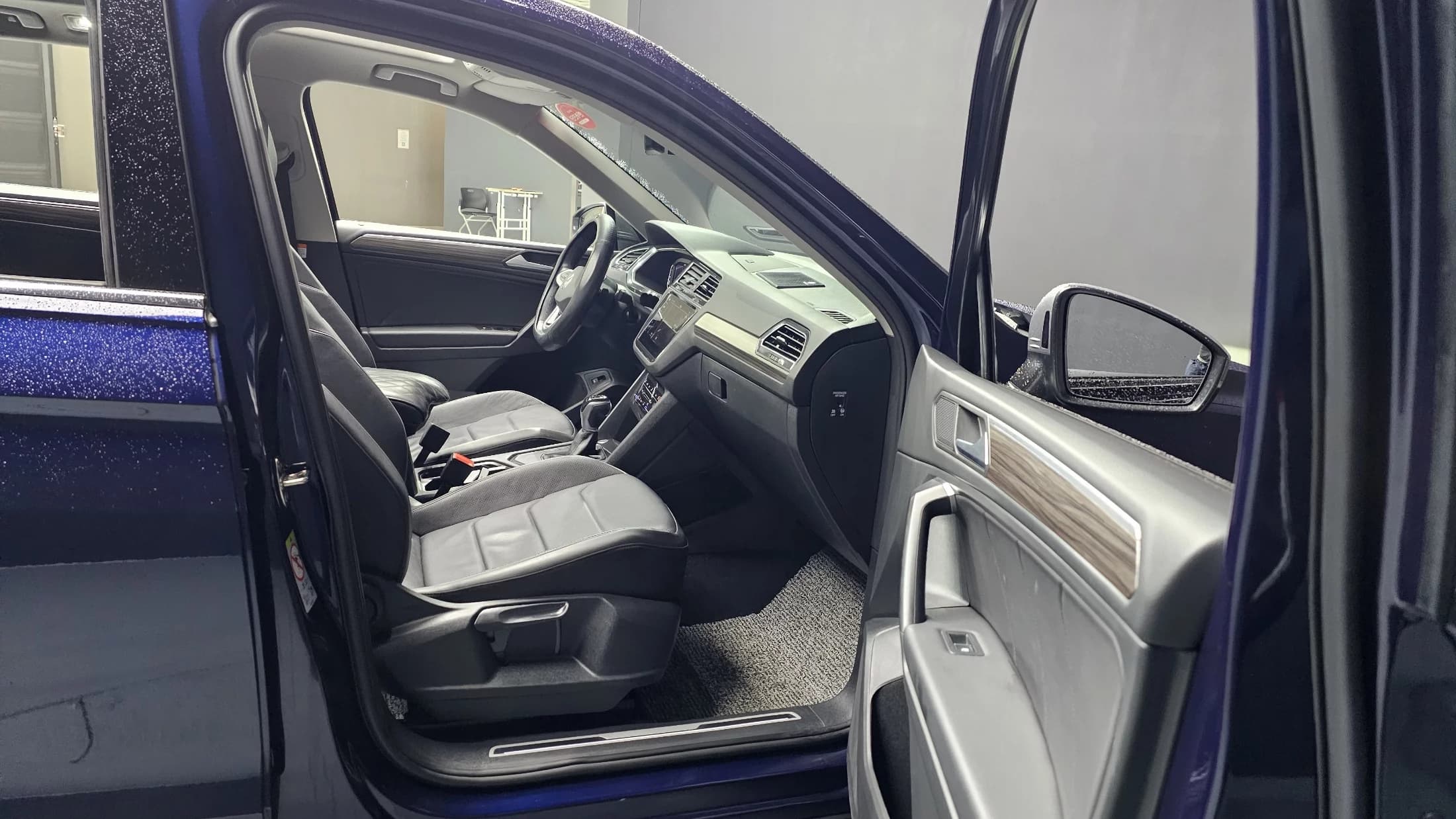 Volkswagen TIGUAN 2.0 TSI Prestige, 2023 г. 24944 км. — фото 12