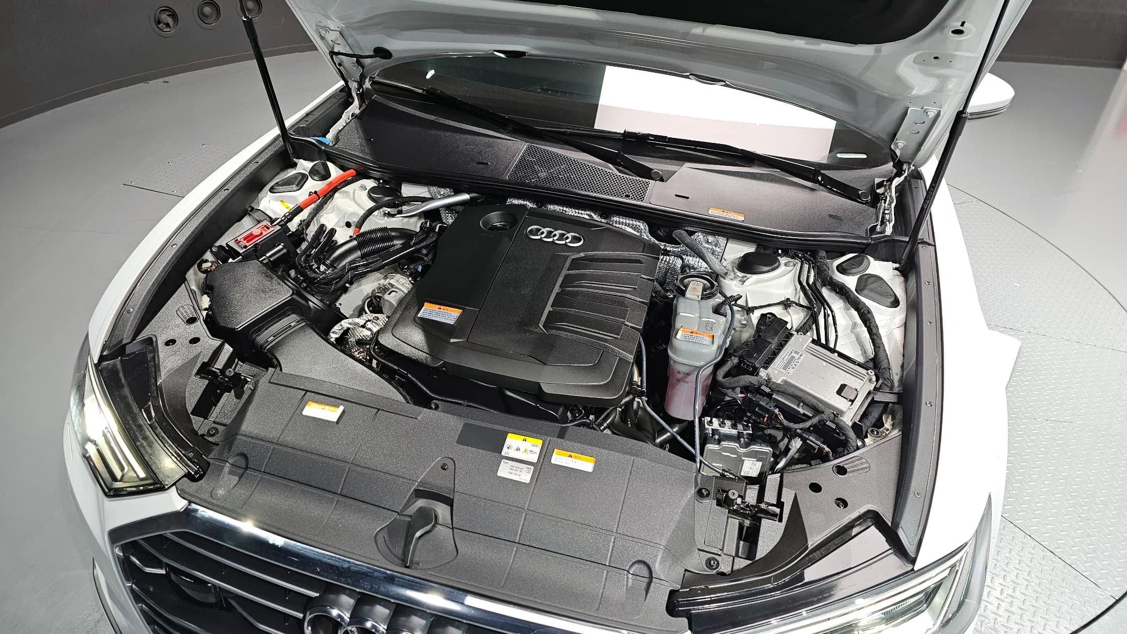 Audi A6 40 TDI Premium, 2022 г. 52287 км. — фото 6