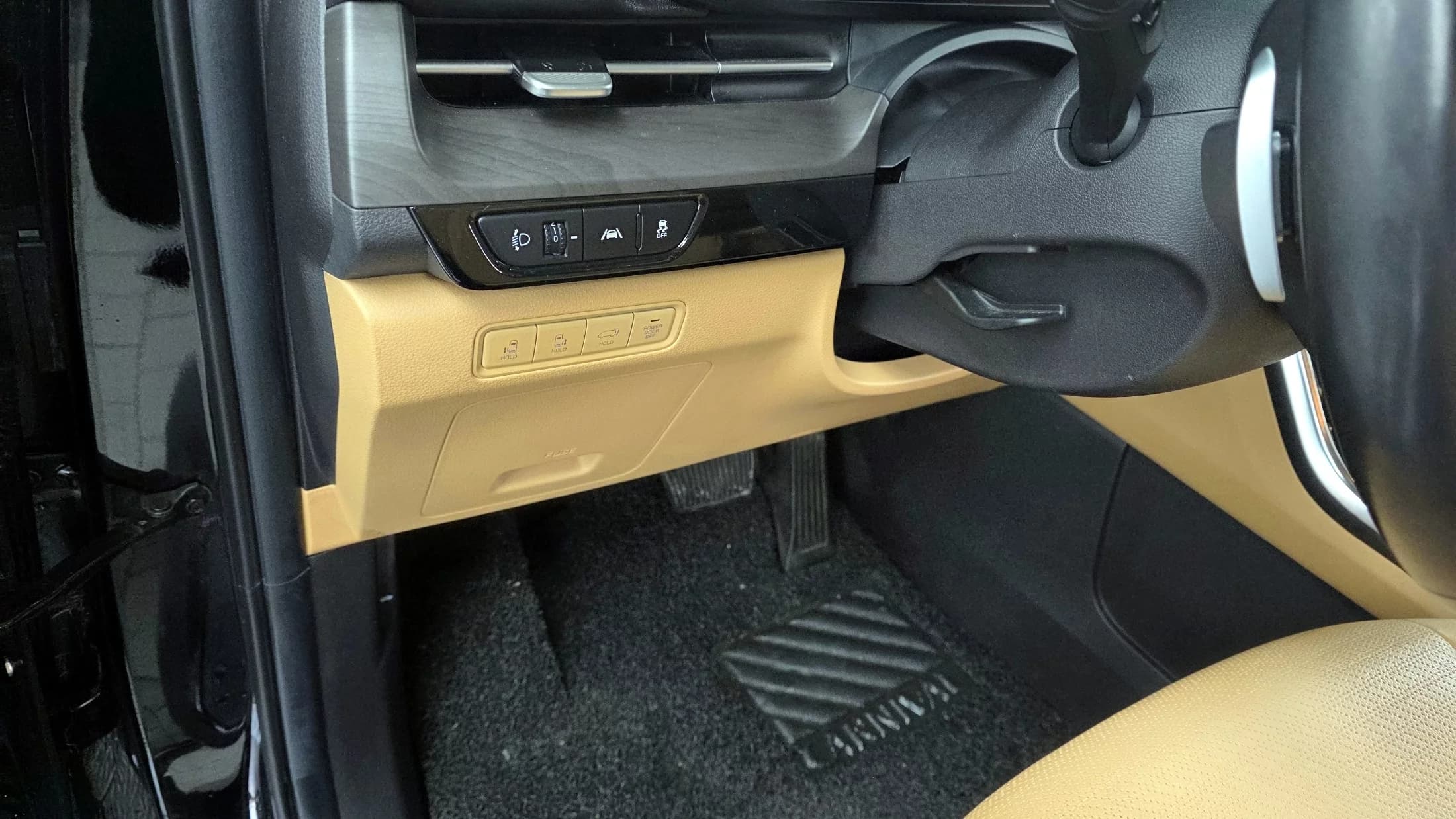 Kia Carnival Gasoline 9-Seater Signature, 2021 г. 66048 км. — фото 18