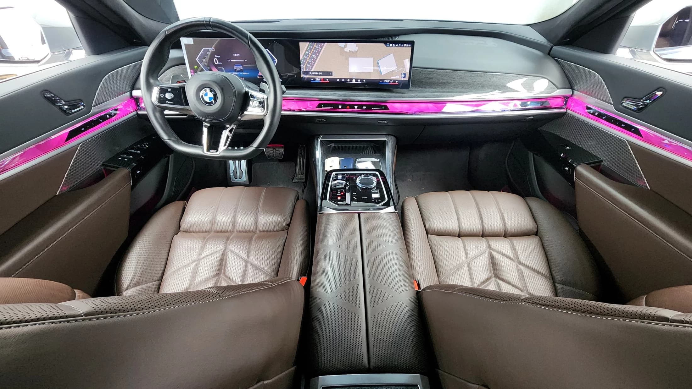 BMW 7-Series 740i sDrive M Sport, 2023 г. 32408 км. — фото 7