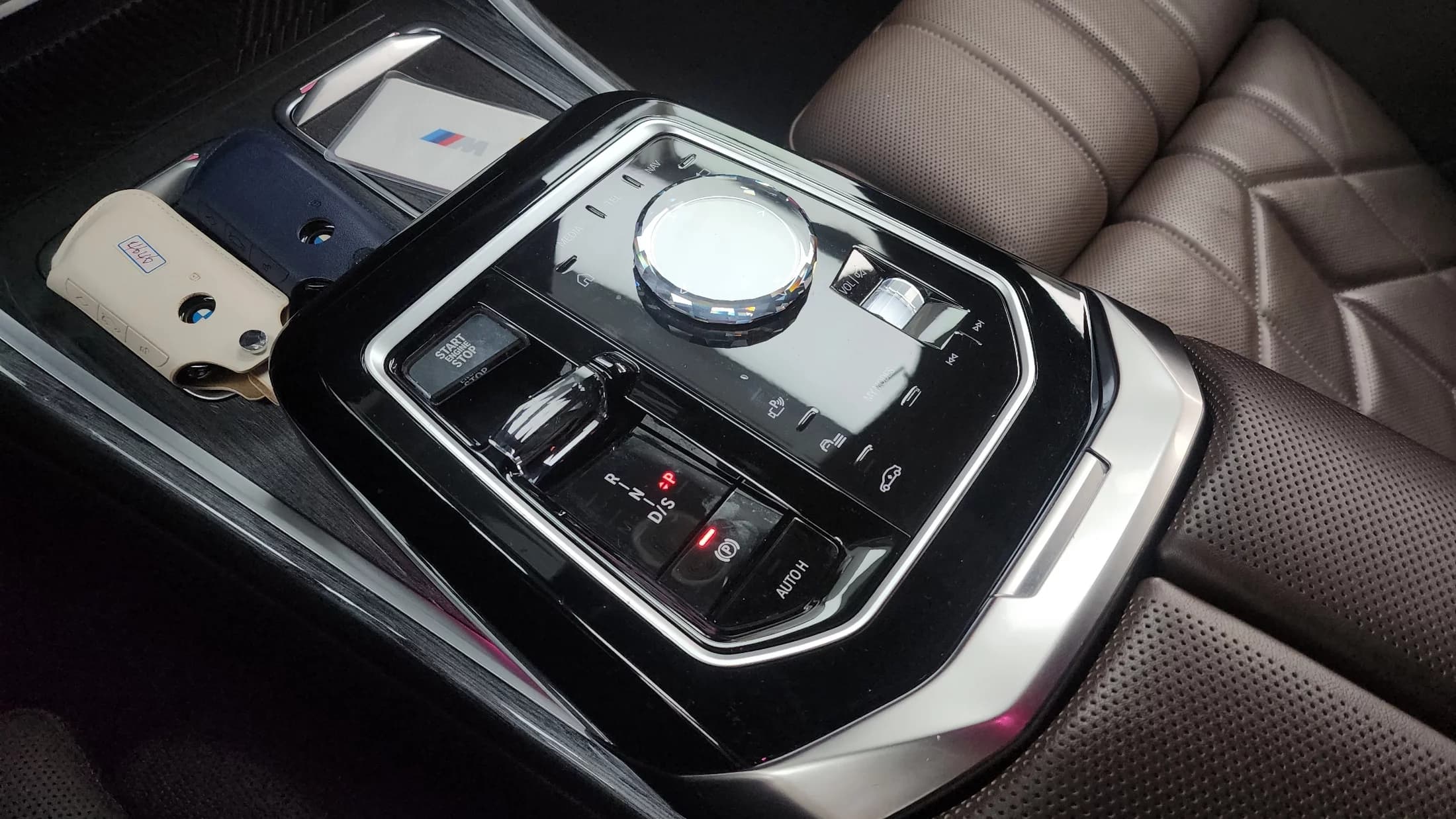 BMW 7-Series 740i sDrive M Sport, 2023 г. 32408 км. — фото 9
