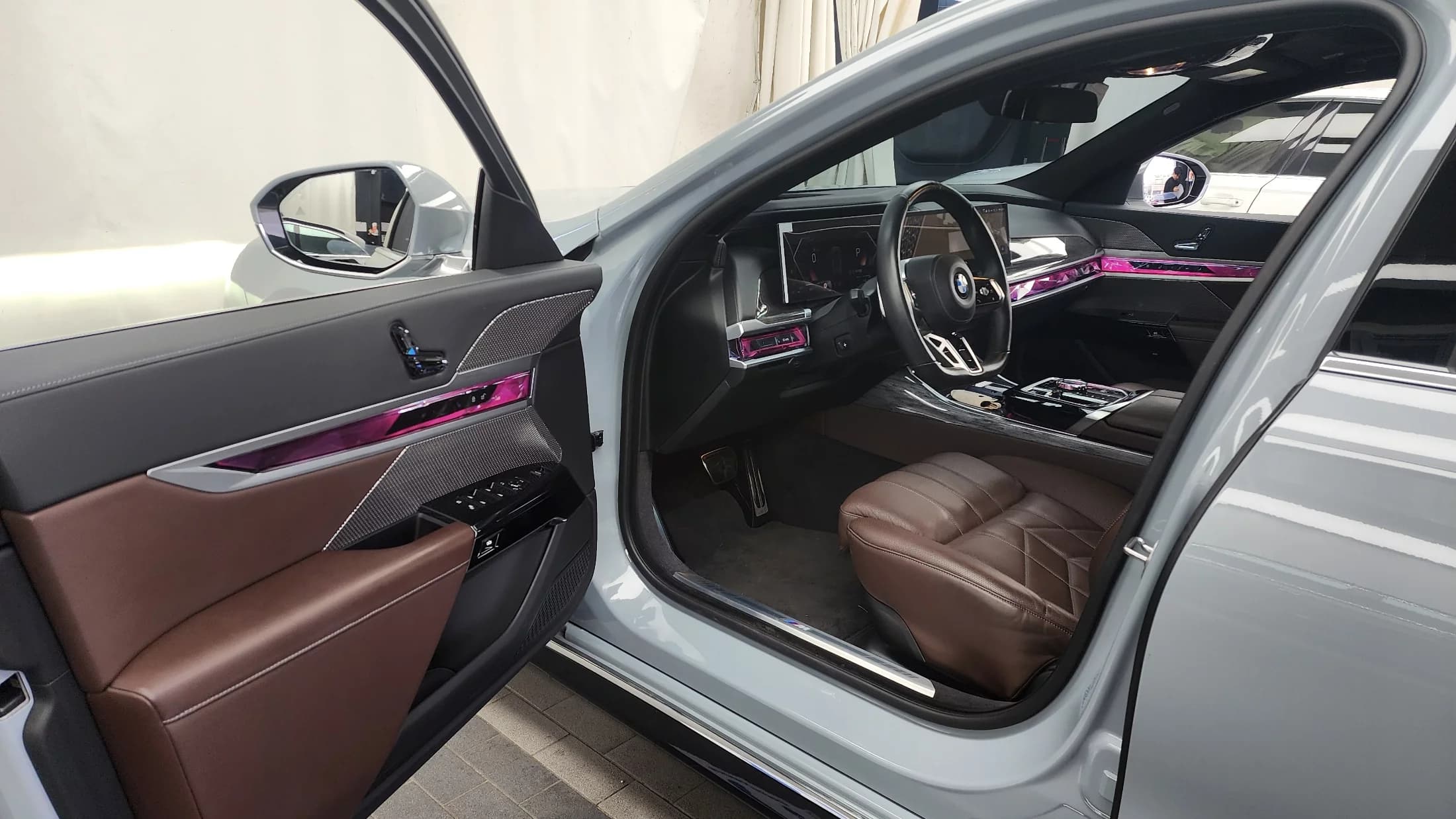 BMW 7-Series 740i sDrive M Sport, 2023 г. 32408 км. — фото 10