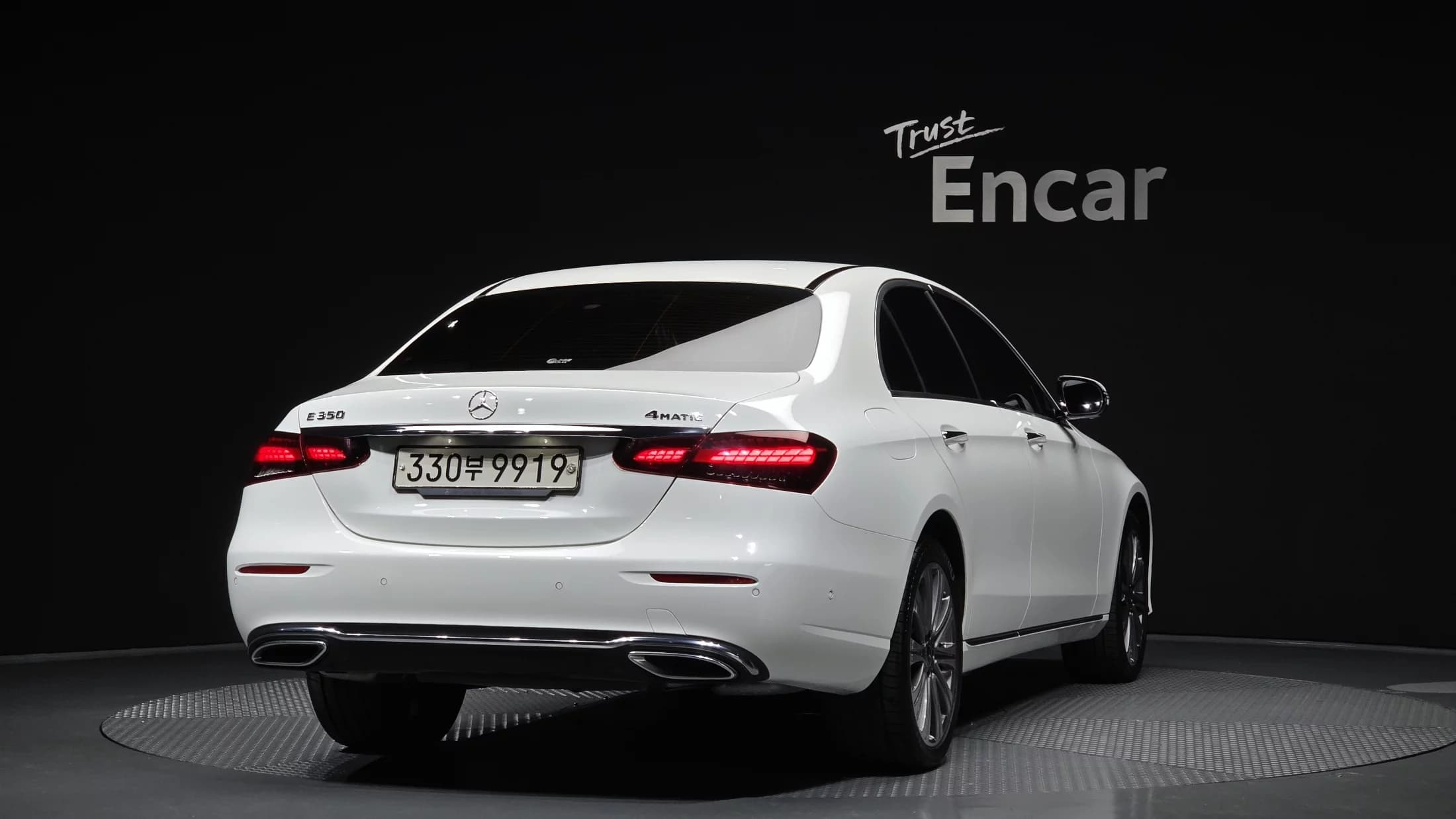Mercedes-Benz E-Class E350 4MATIC Exclusive, 2022 г. 42568 км. — фото 2