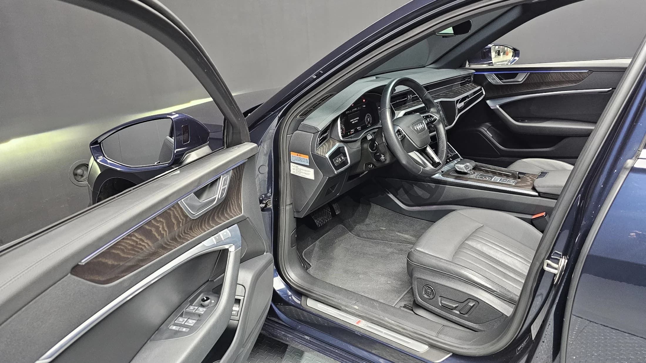 Audi A6 45 TFSI Premium, 2021 г. 80004 км. — фото 10