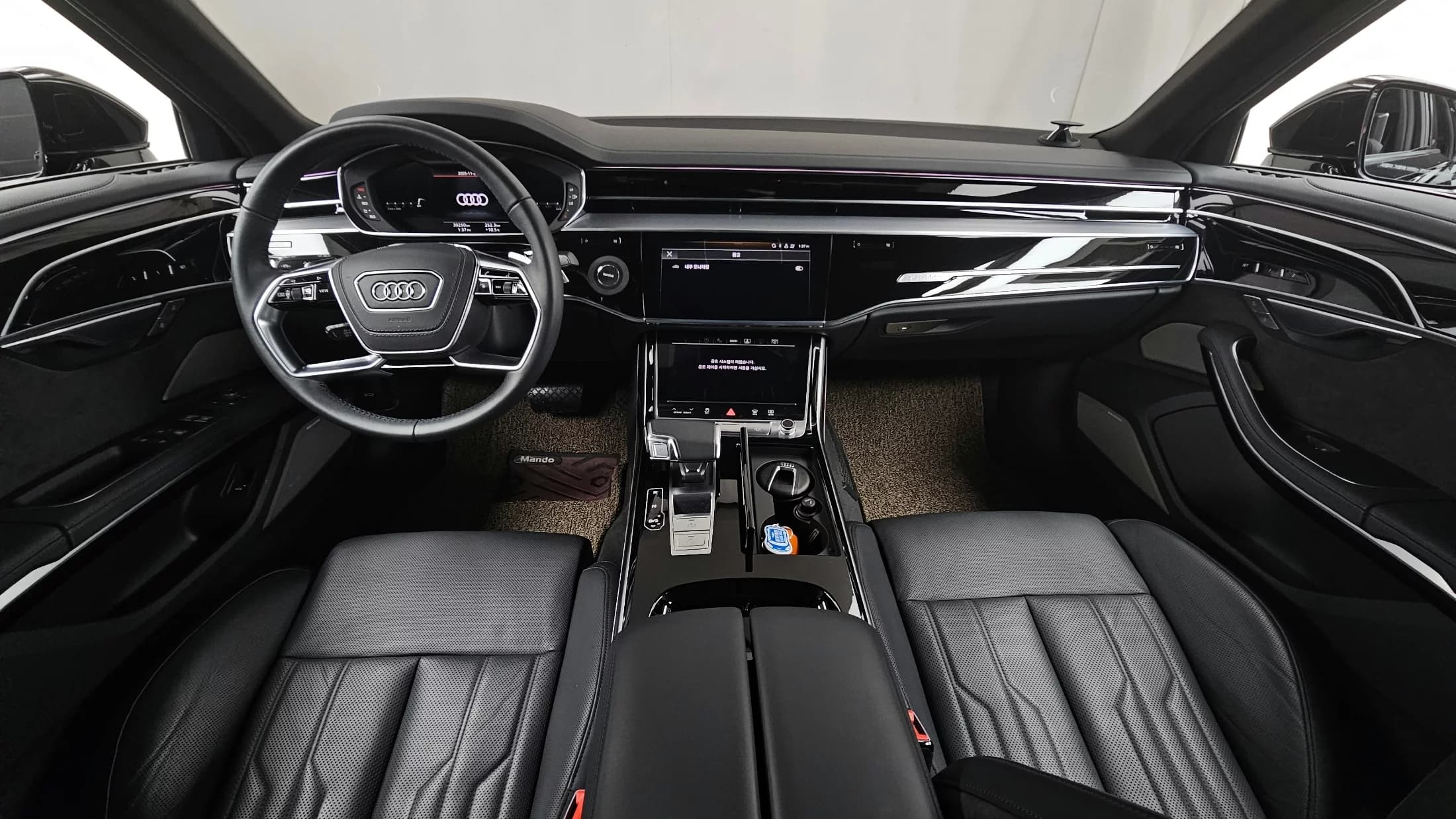 Audi A8 55 TFSI Quattro LWB, 2021 г. 39266 км. — фото 7