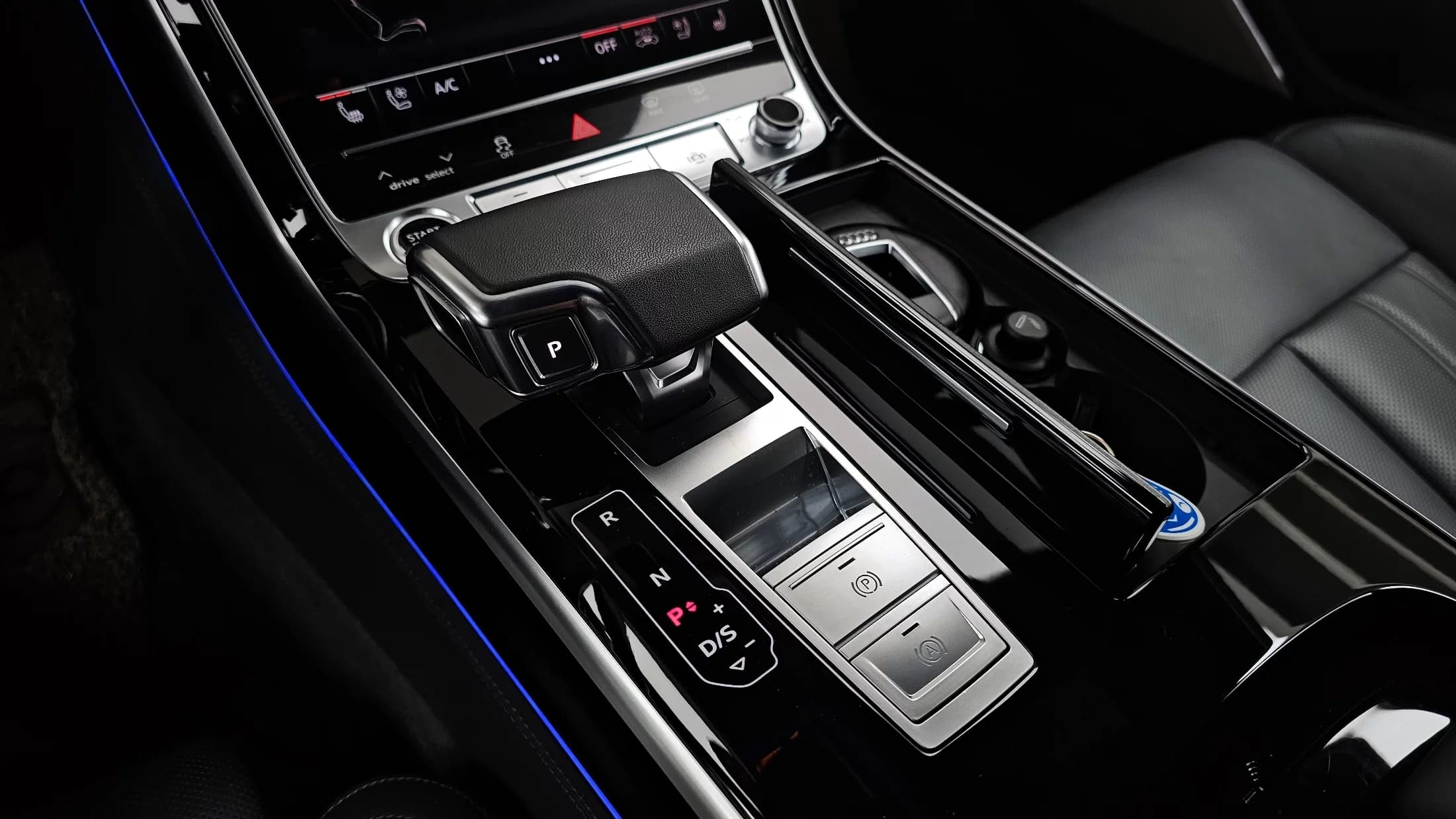 Audi A8 55 TFSI Quattro LWB, 2021 г. 39266 км. — фото 9