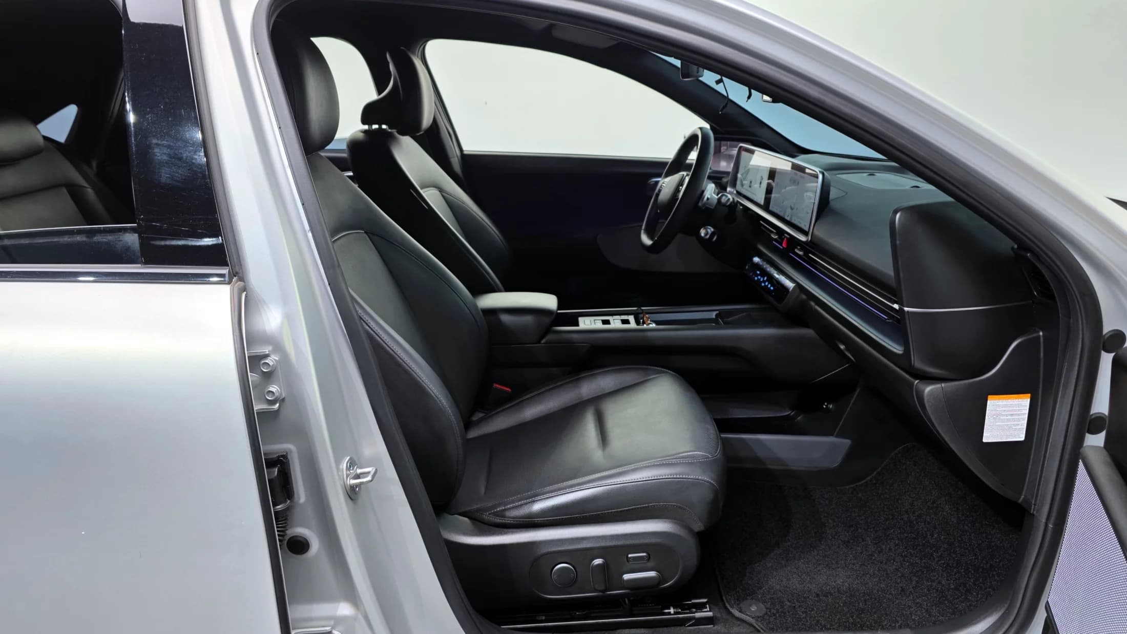 Hyundai Ioniq 6 Long Range Prestige, электромобиль, 2023 г. 24140 км. — фото 11