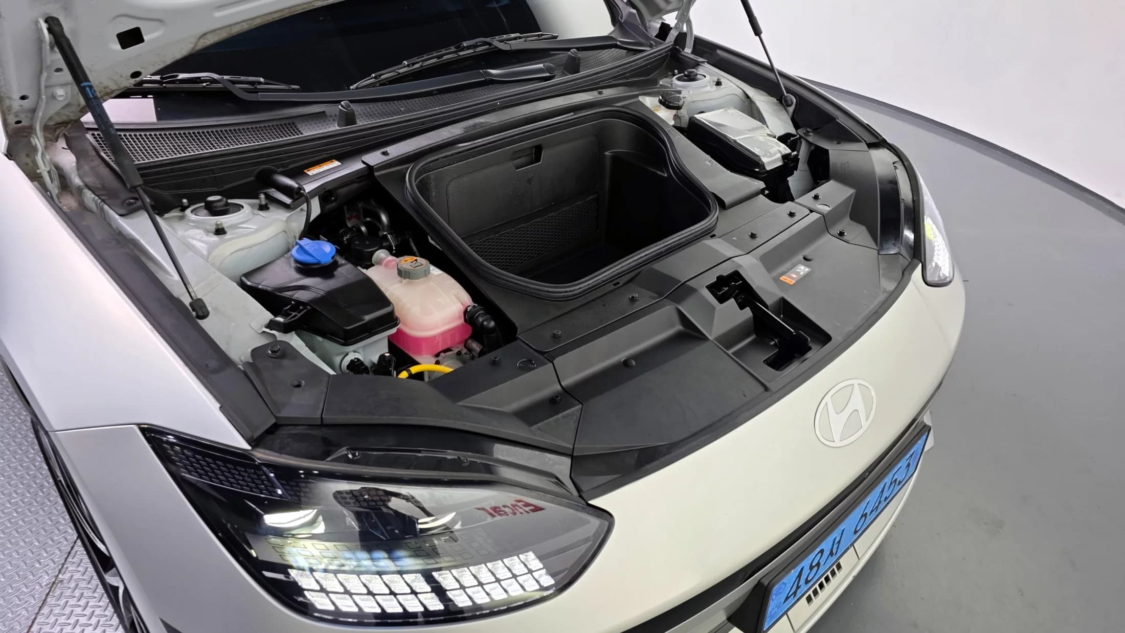 Hyundai Ioniq 6 Long Range Prestige, электромобиль, 2023 г. 24140 км. — фото 6