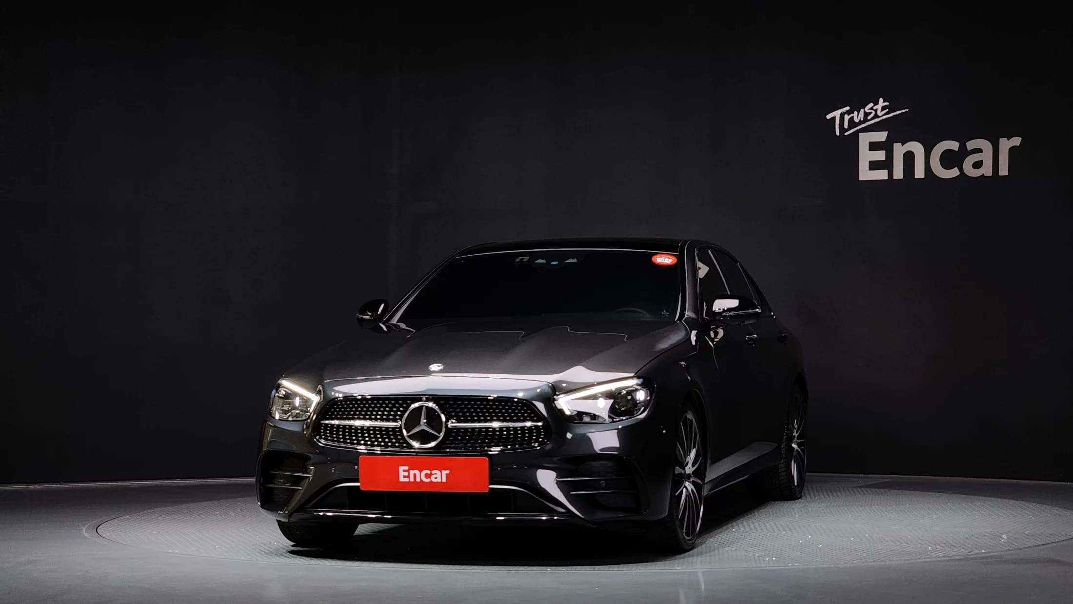 Mercedes-Benz E-Class E350 4MATIC AMG Line, 2022 г. 20361 км. — фото 3