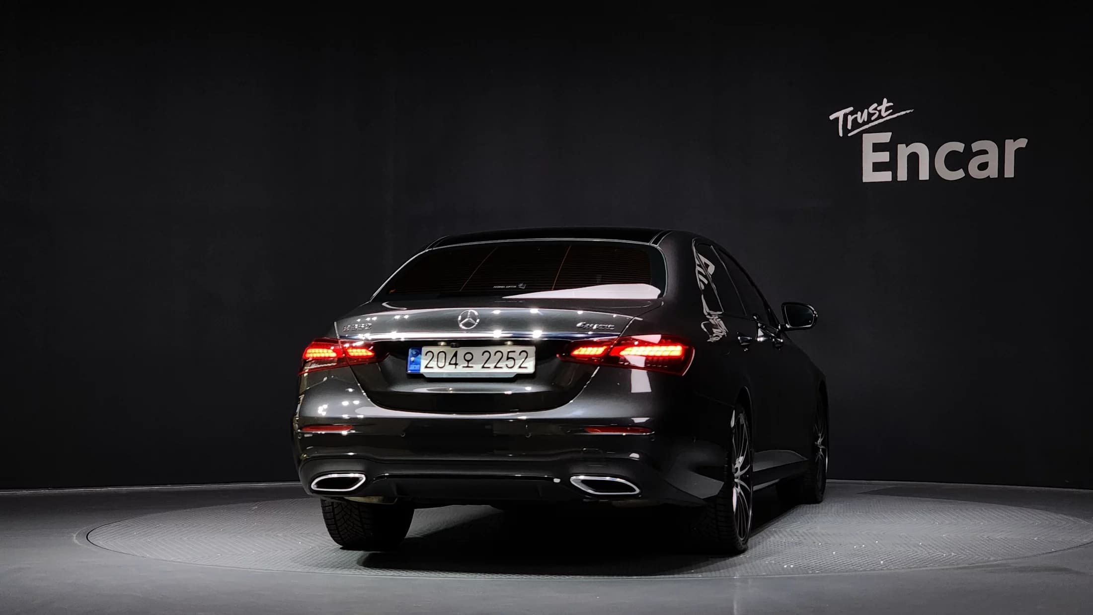 Mercedes-Benz E-Class E350 4MATIC AMG Line, 2022 г. 20361 км. — фото 4