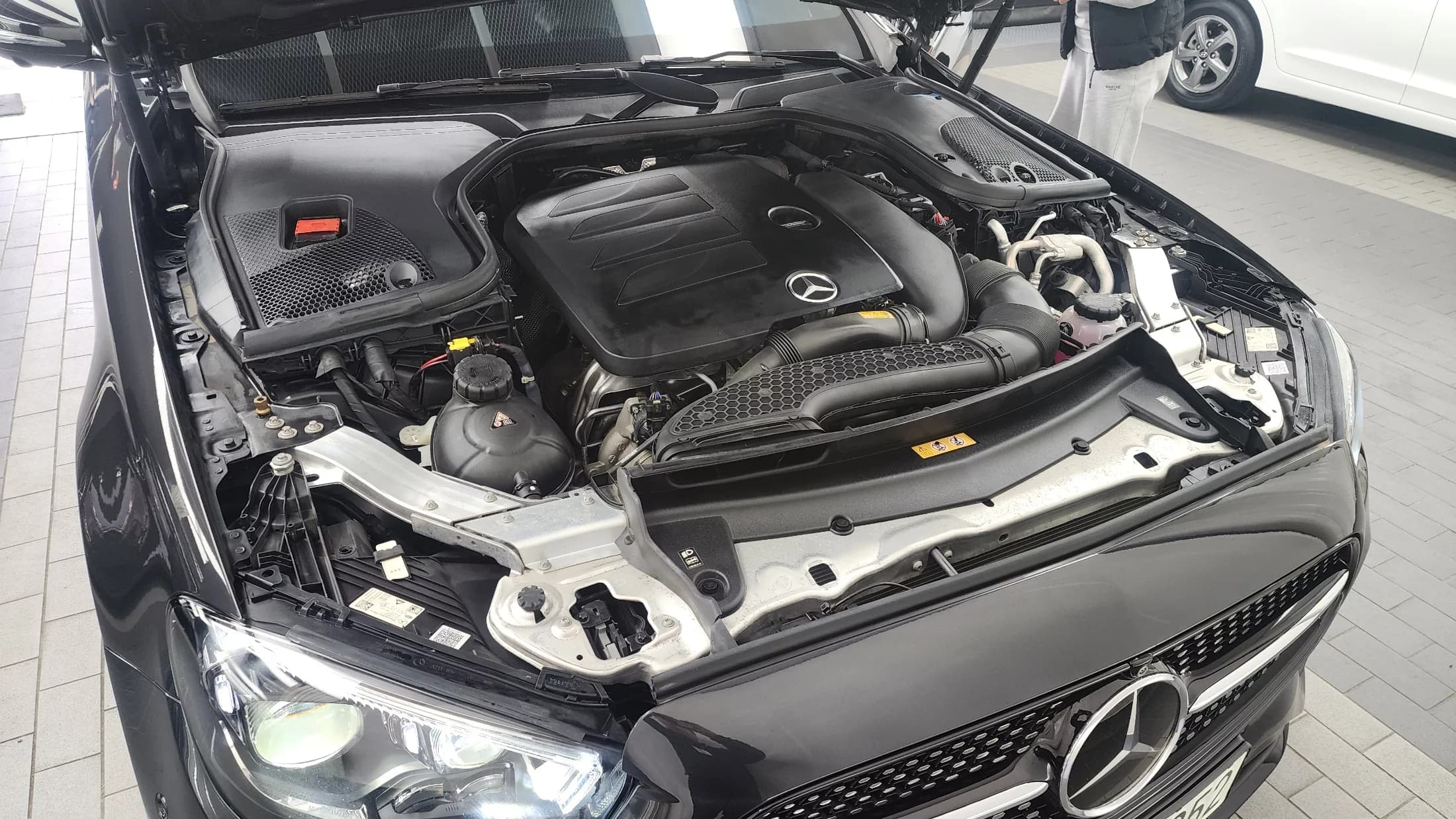 Mercedes-Benz E-Class E350 4MATIC AMG Line, 2022 г. 20361 км. — фото 6