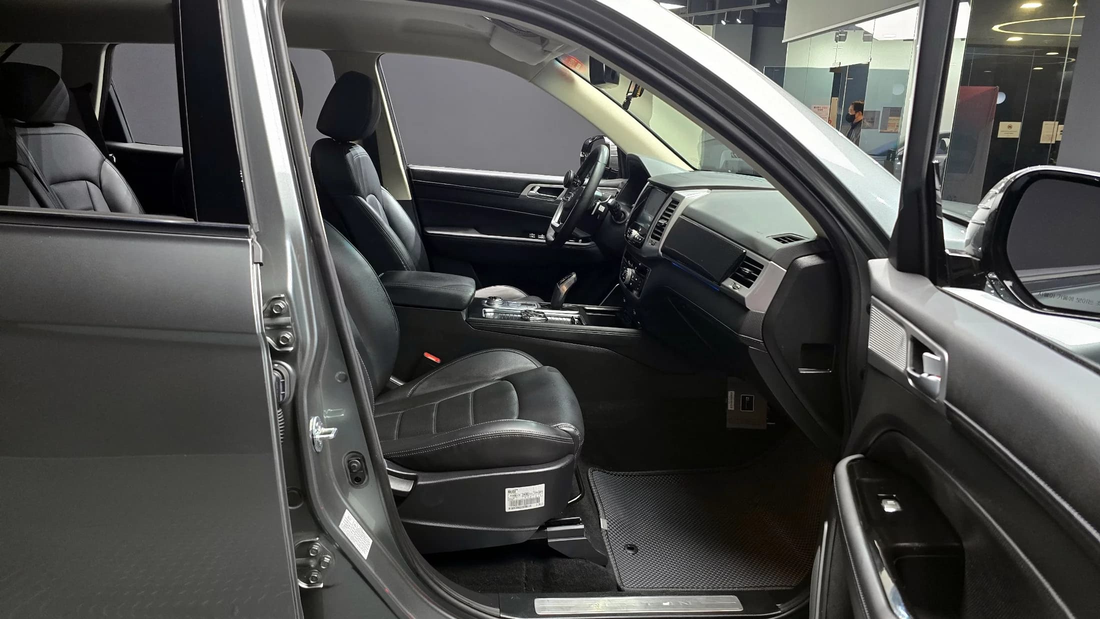 SsangYong Rexton Diesel 2.2 4WD Luxury, 2021 г. 26287 км. — фото 10