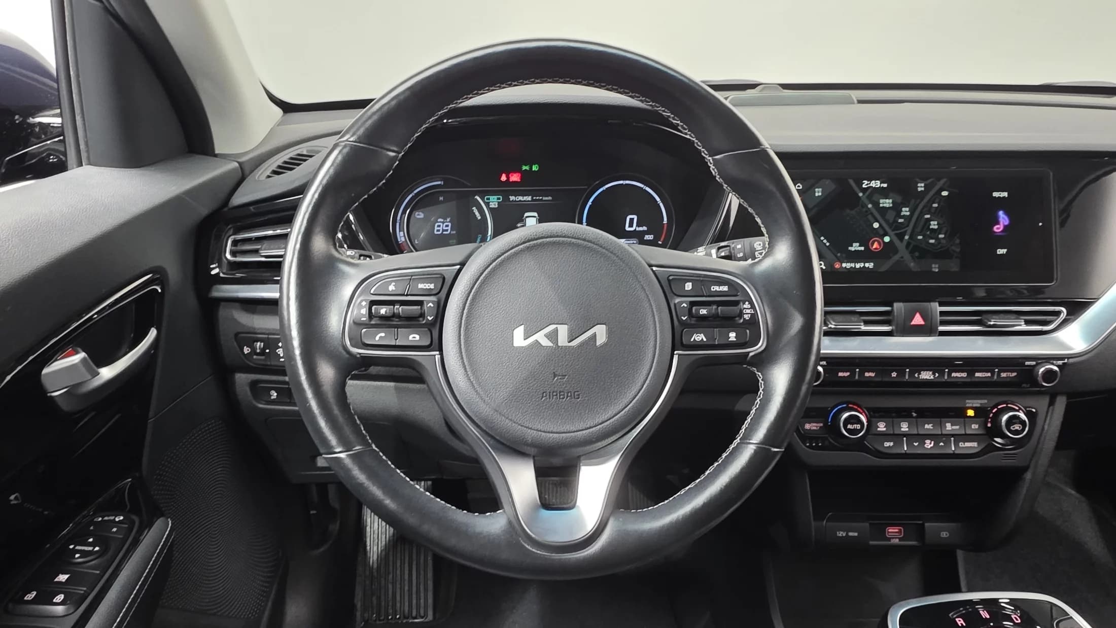 Kia Niro Prestige, электромобиль, 2021 г. 66762 км. — фото 14