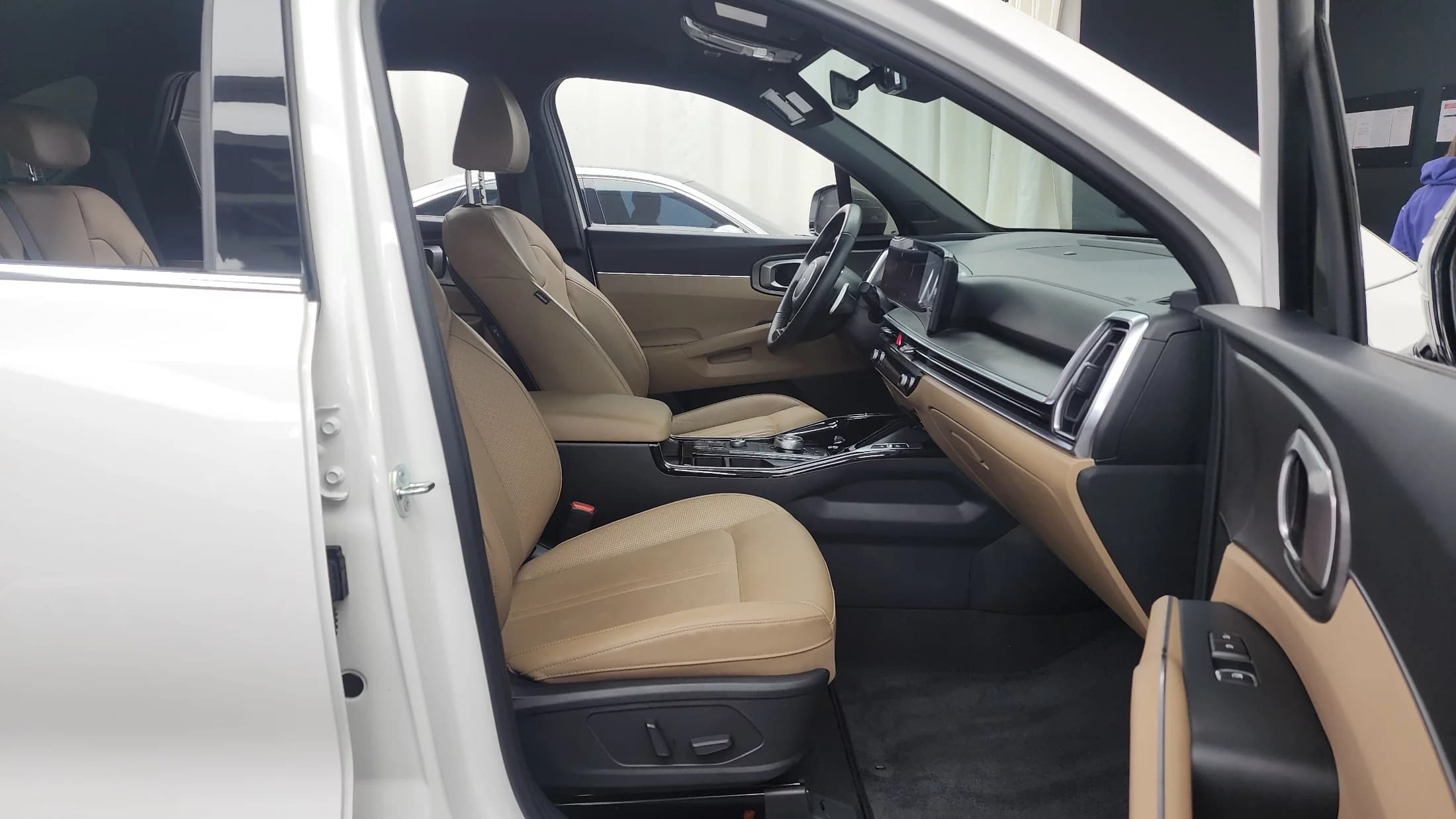 Kia Sorento Gasoline 2.5T 2WD Prestige, 2024 г. 15522 км. — фото 11