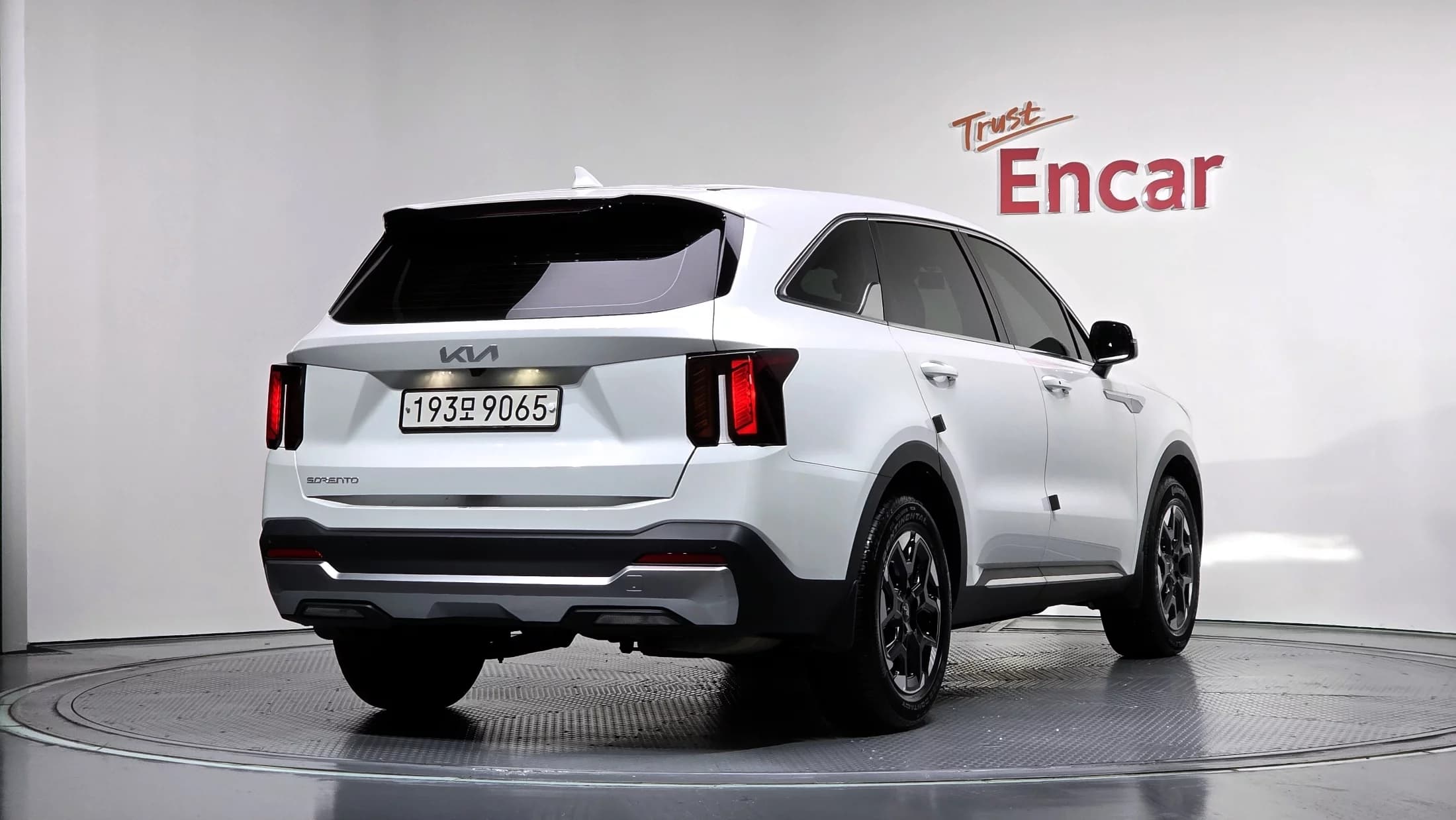 Kia Sorento Gasoline 2.5T 2WD Prestige, 2024 г. 14116 км. — фото 2