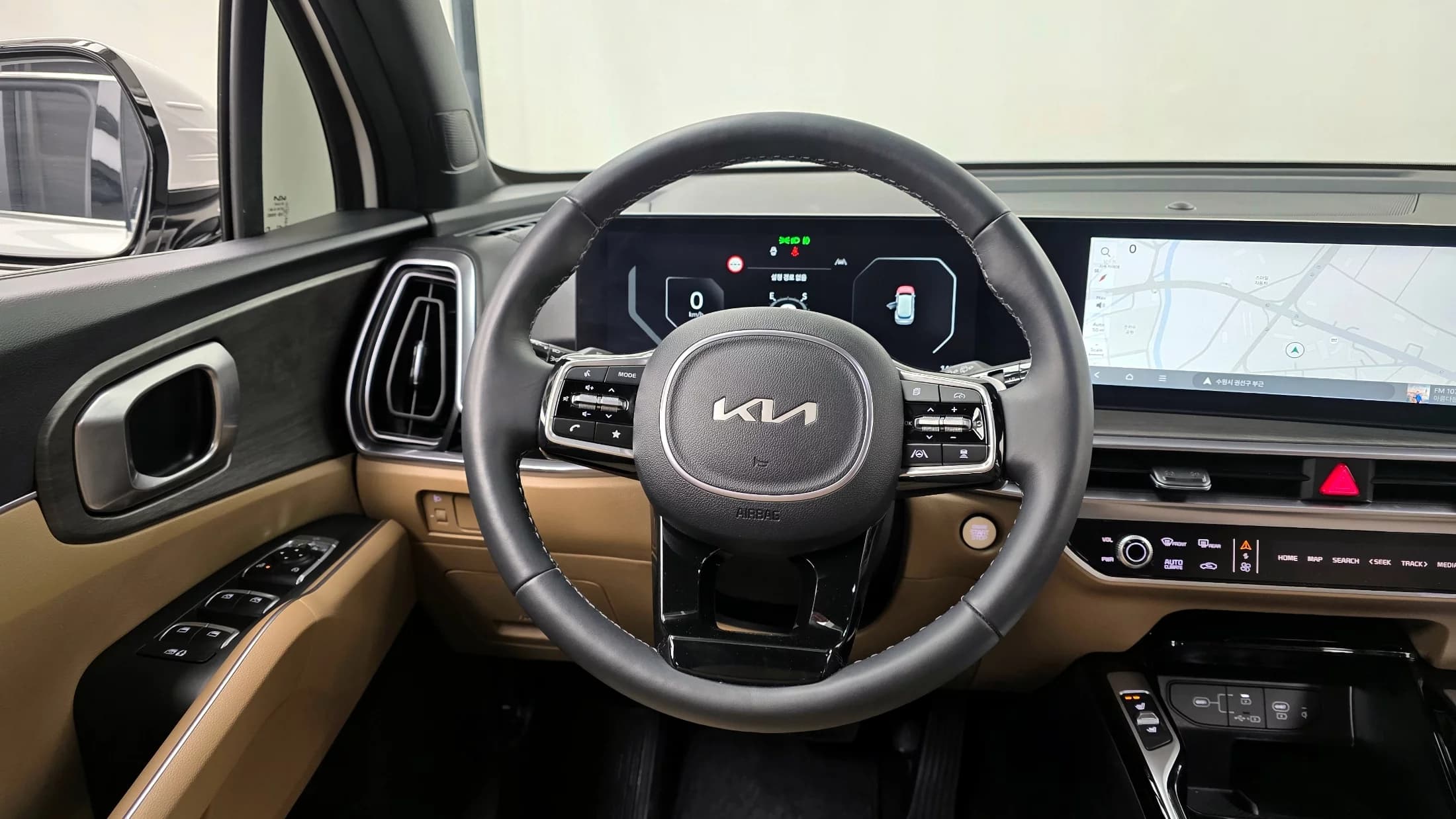 Kia Sorento Gasoline 2.5T 2WD Prestige, 2024 г. 14116 км. — фото 13