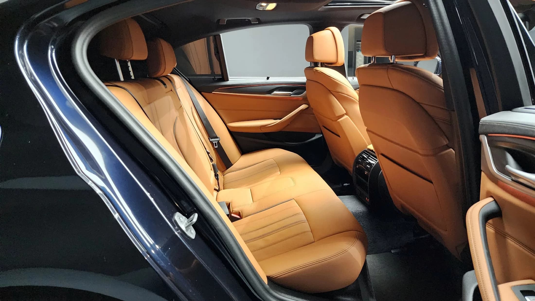BMW 5-Series 520i M Sport, 2023 г. 14250 км. — фото 12