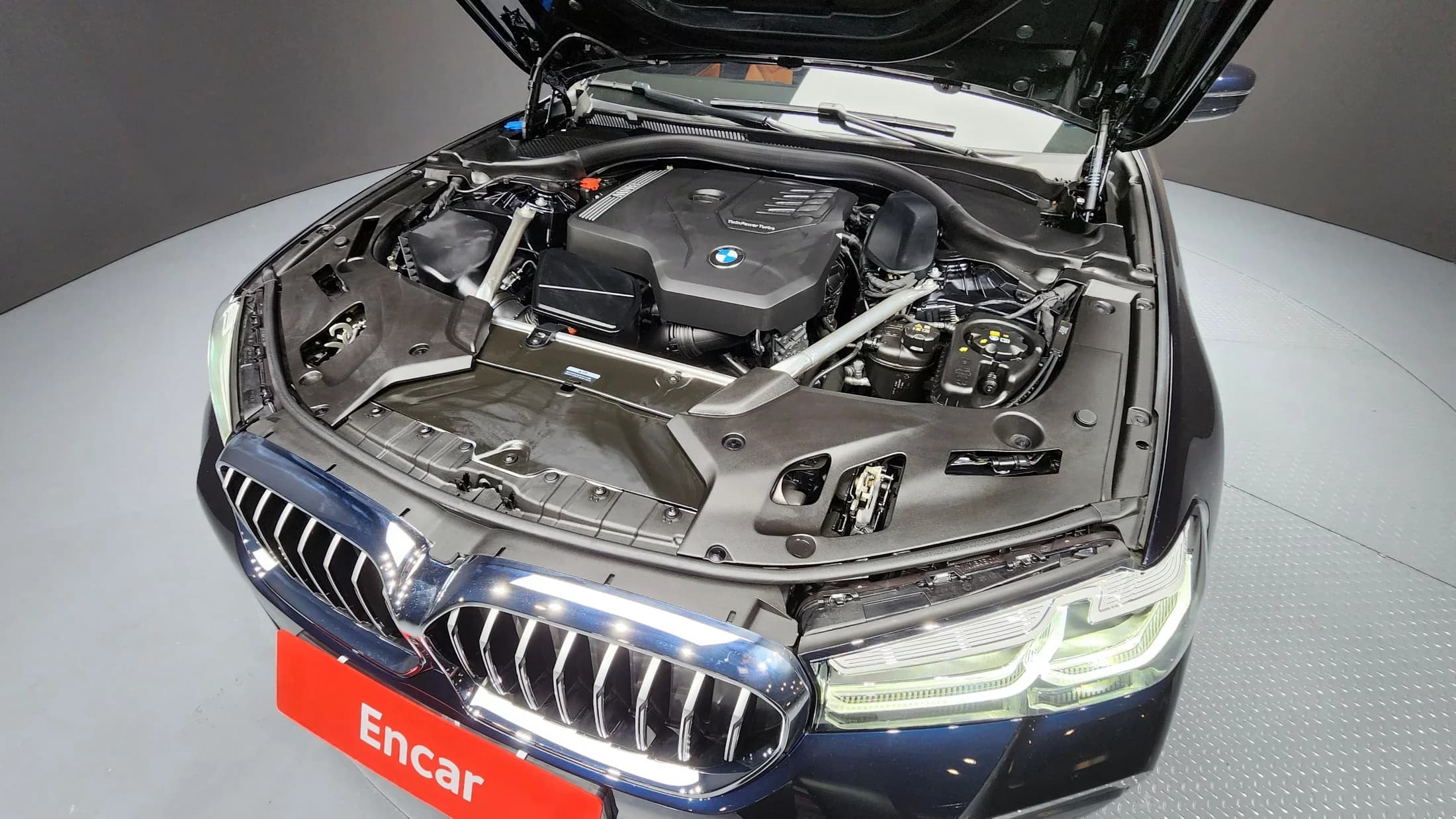 BMW 5-Series 520i M Sport, 2023 г. 14250 км. — фото 6