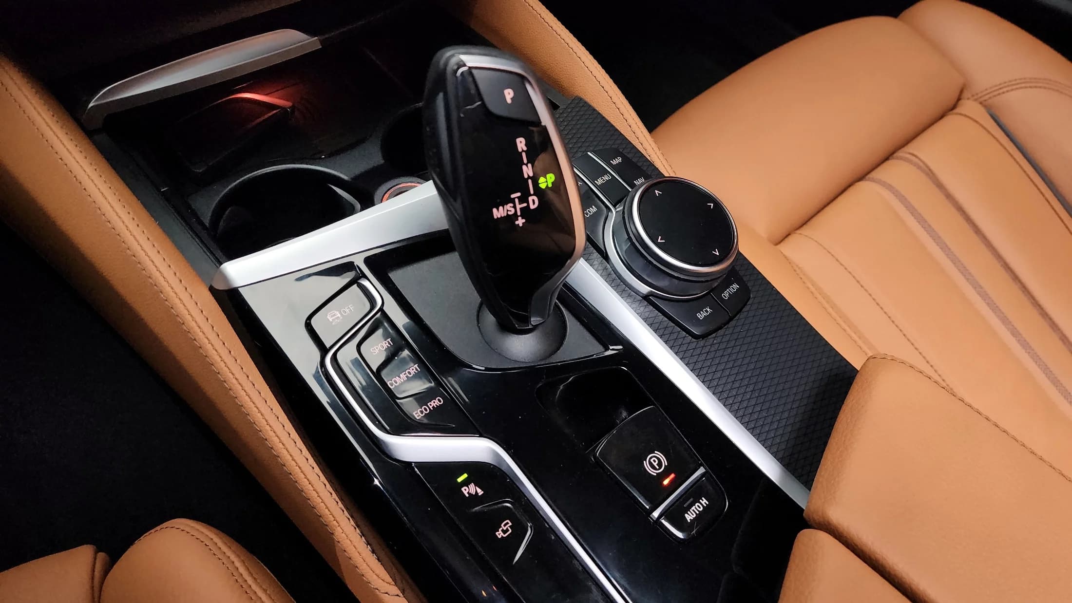 BMW 5-Series 520i M Sport, 2023 г. 14250 км. — фото 9