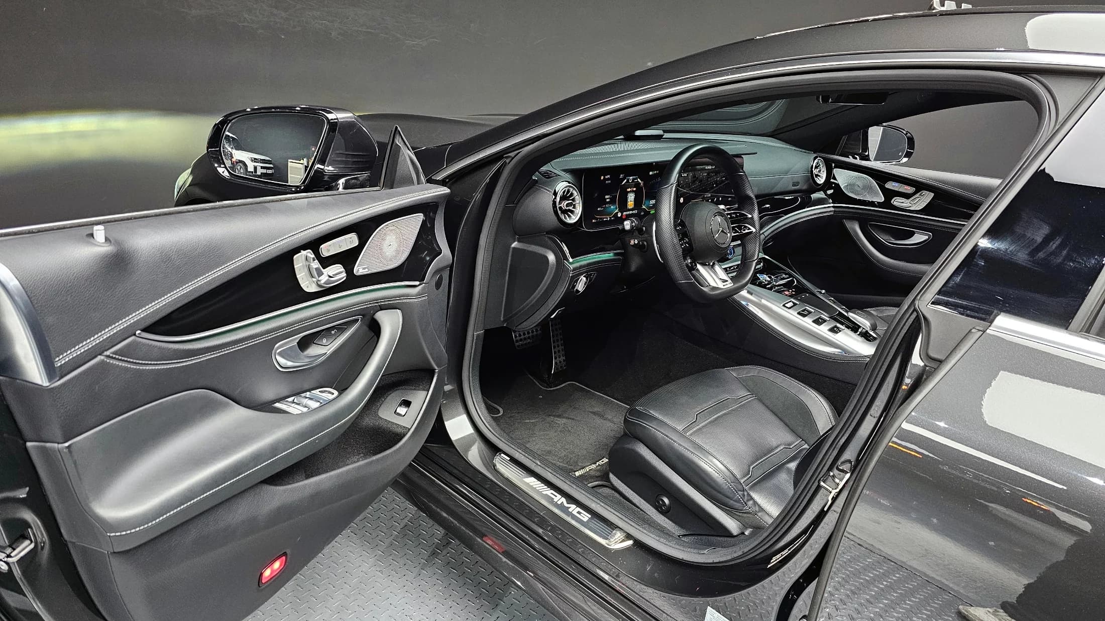Mercedes-Benz AMG GT 4Door 43 4MATIC+, 2022 г. 53173 км. — фото 11